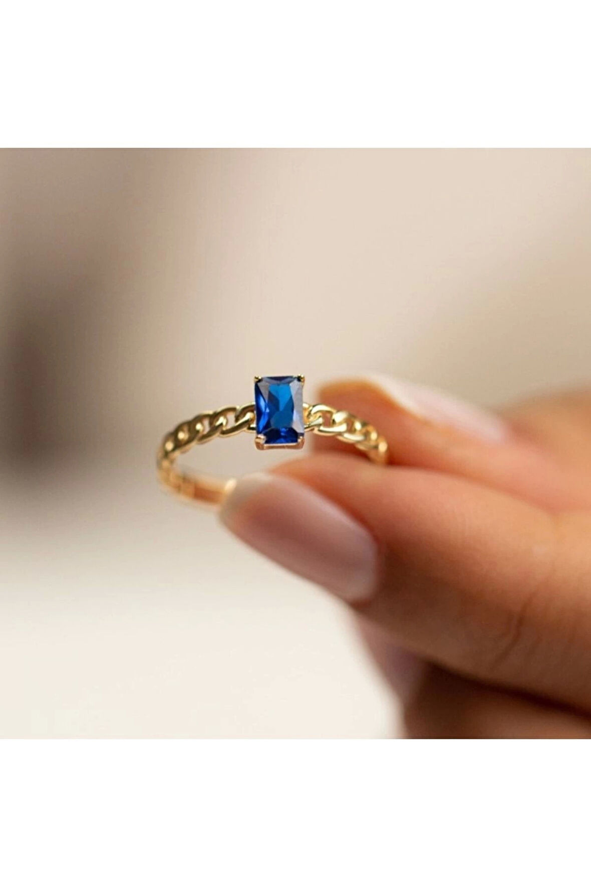 Gurmet Detaylı Minimal Baget Yüzük