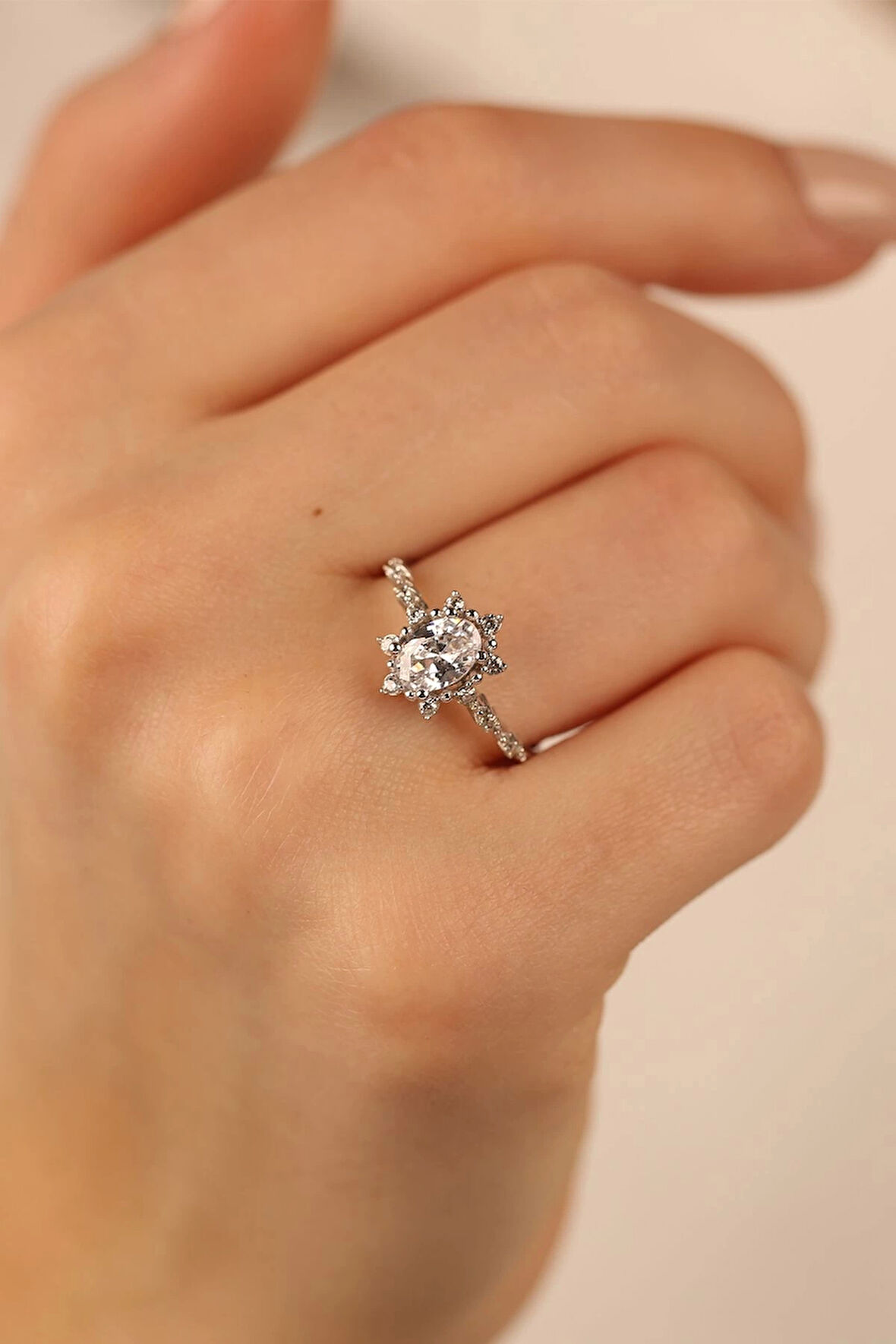 Lotus Tektaş Altın Yüzük