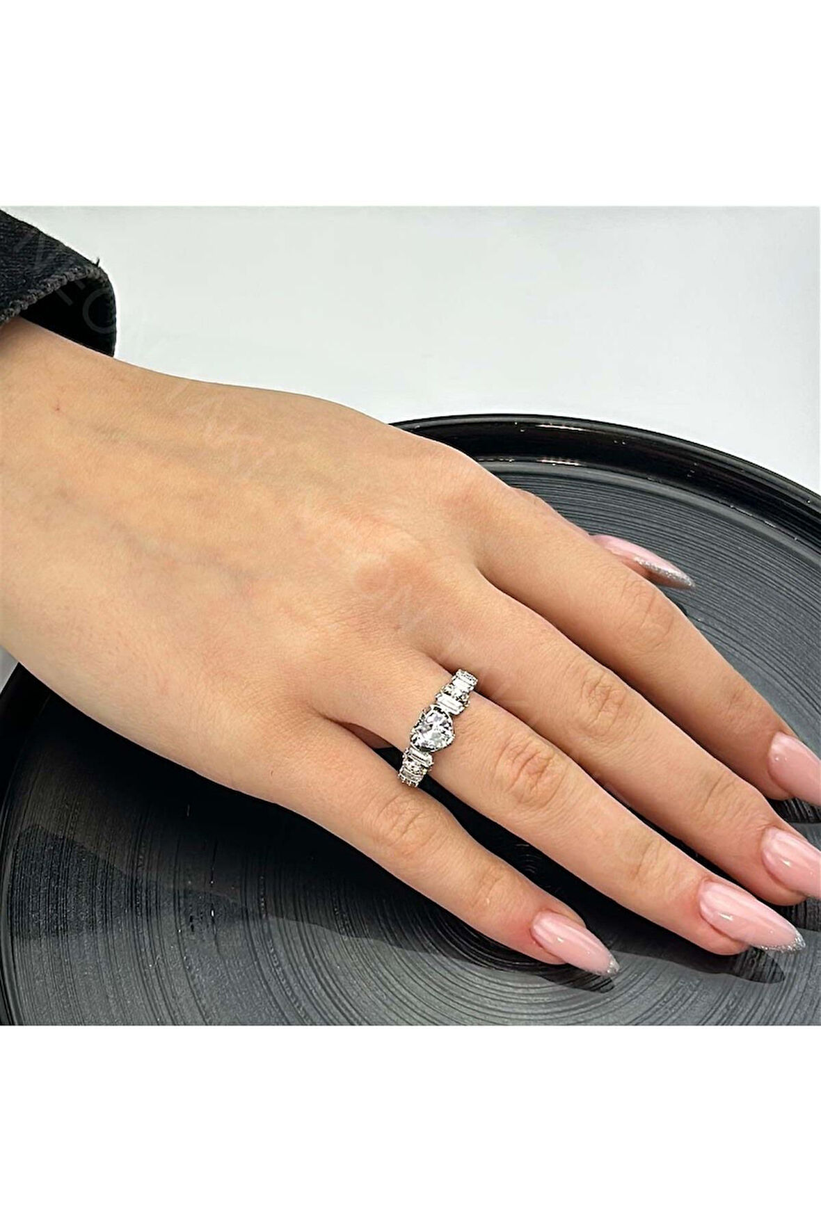 Zirkon Taşlı, Kalp, Paslanmaz Çelik Yüzük 151, Kasa Gümüş Renk, Ayarlanabilir