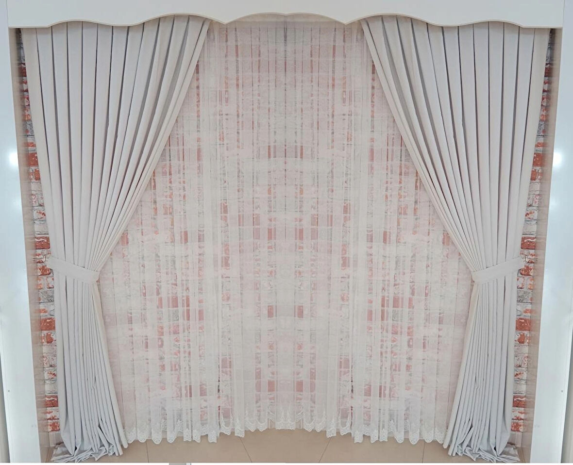 Kemik Renk Fon Kadife Perde Çift Kanat 1/3 Sık Pileli Dikim V-42