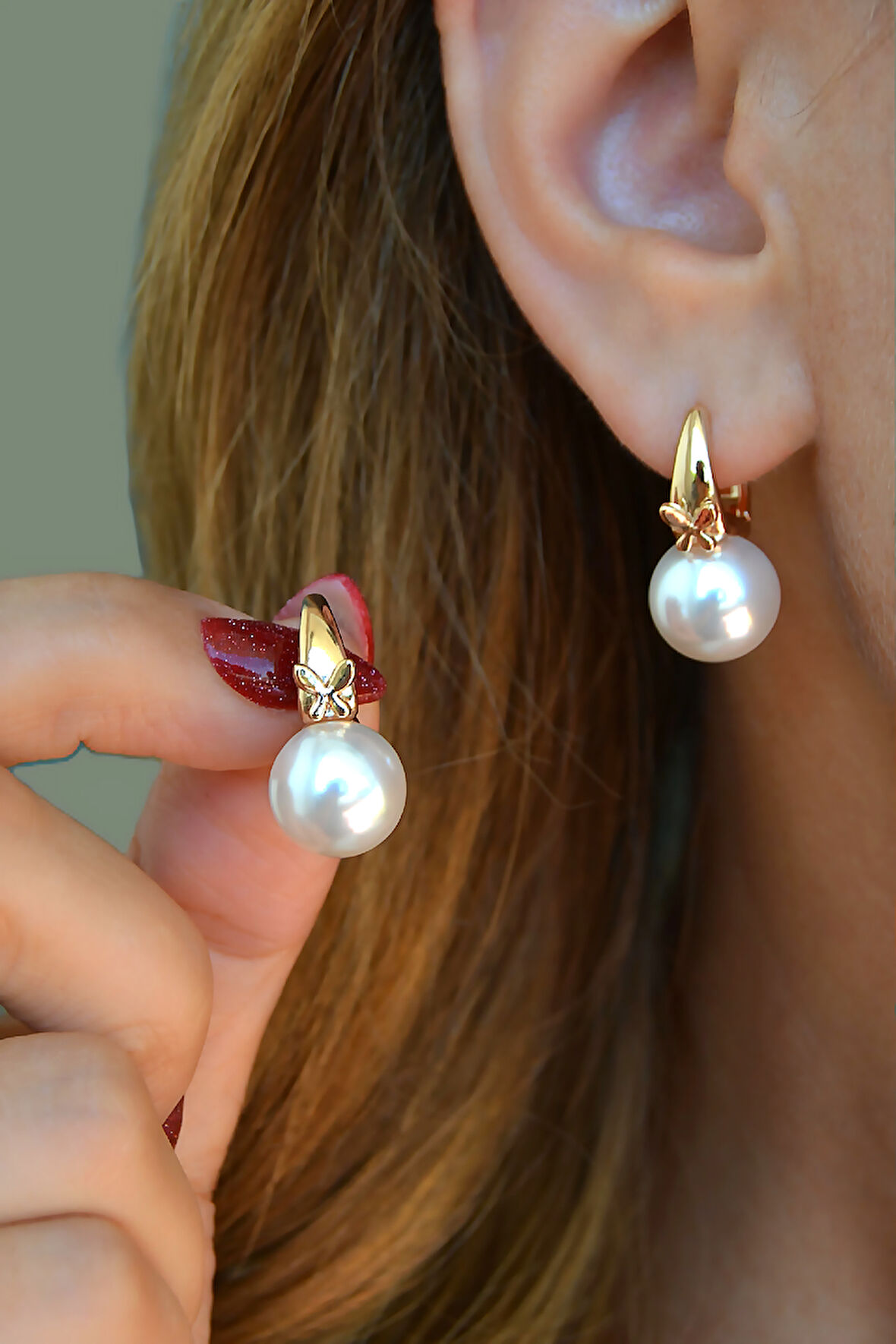 Kelebek Detaylı İnci Küpe Halka Model Rose Gold Renk