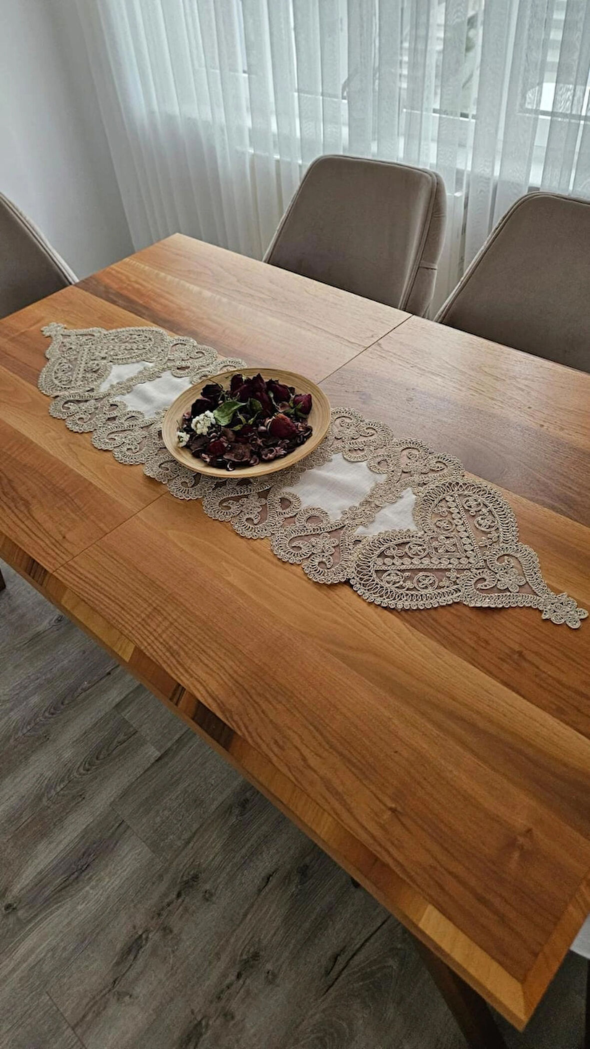 Fransız Dantelli Keten Gardeya Lüx Runner