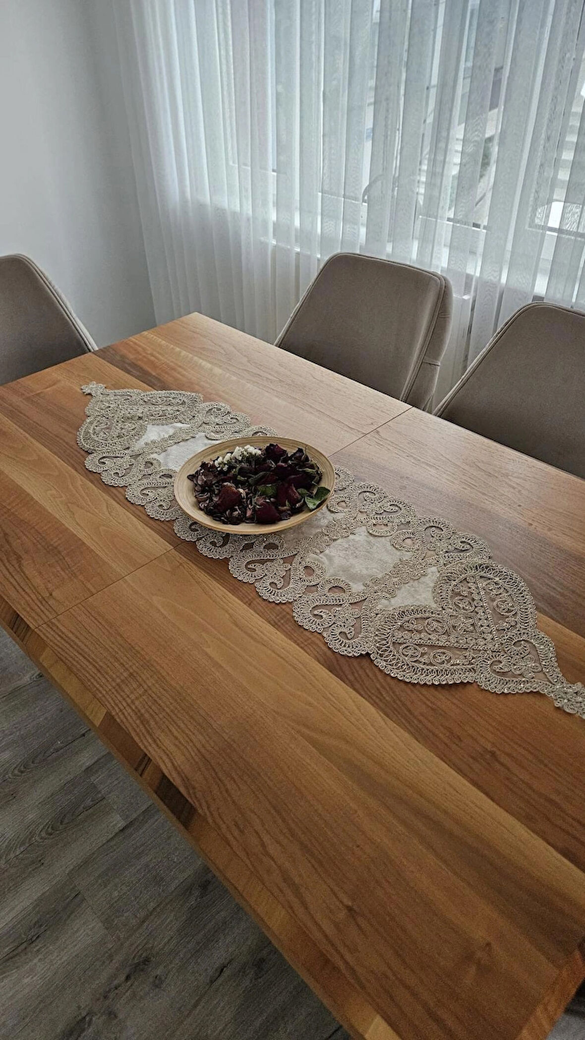 Fransız Dantelli Lüks Kadife Runner