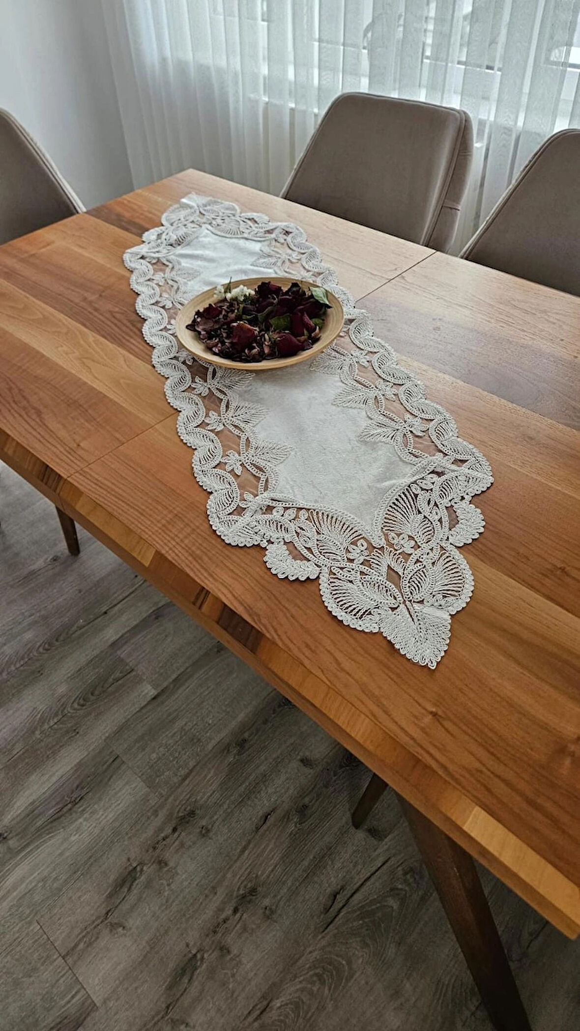 Fransız Dantelli Lüks Kadife Runner