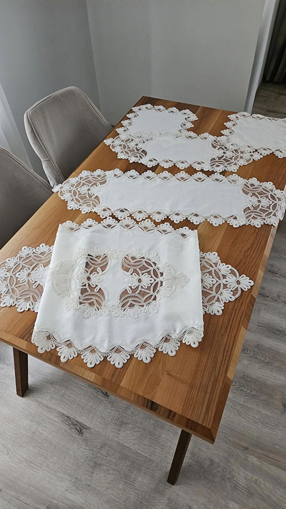 Keten Üzerine Ağar Güpürlü Lüx Salon Takımları