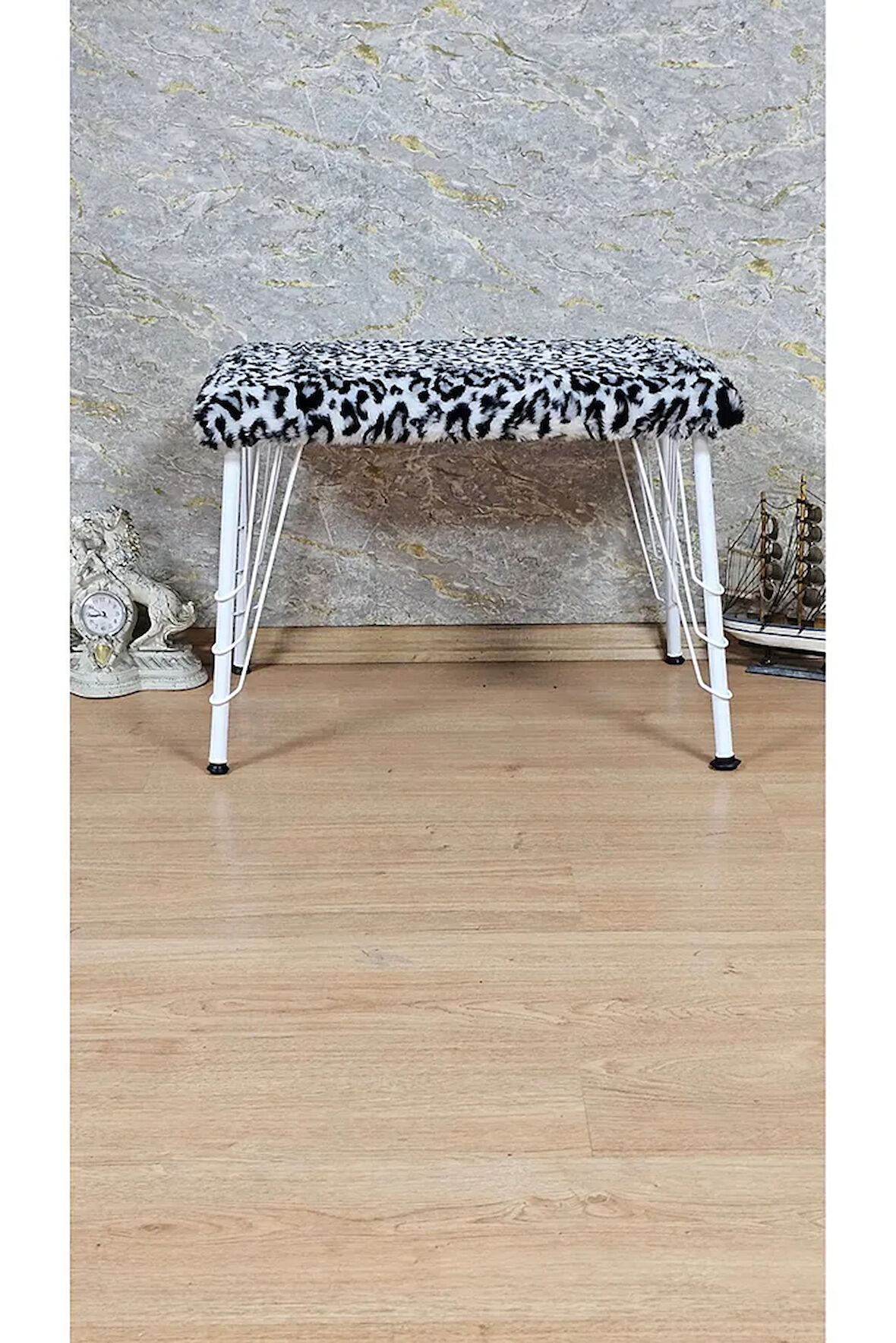 Tedy Kumaşlı 60 cm x 38 cm Beyaz Telli Ayak Oturak