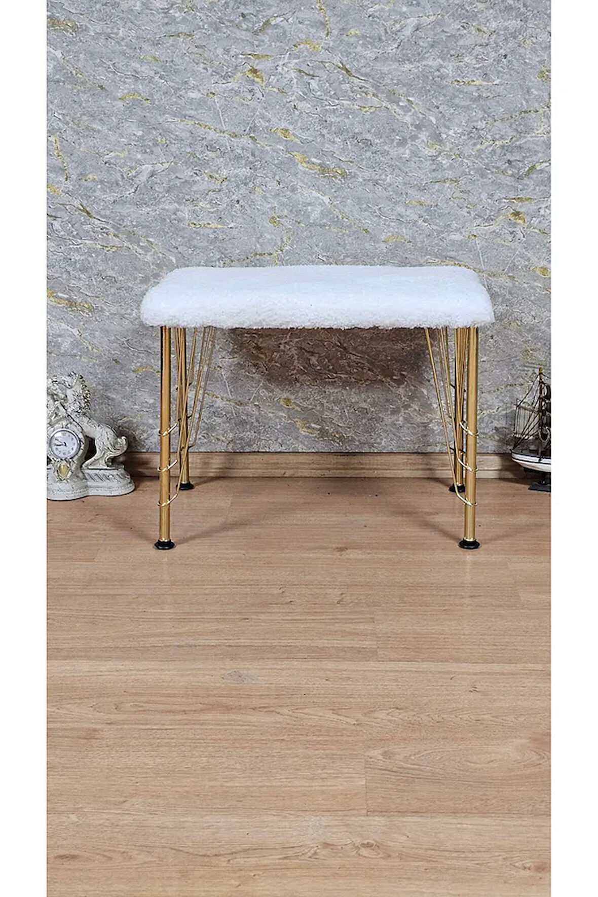 Tedy Kumaşlı 60 cm x 38 cm Gold Telli Ayak Oturak