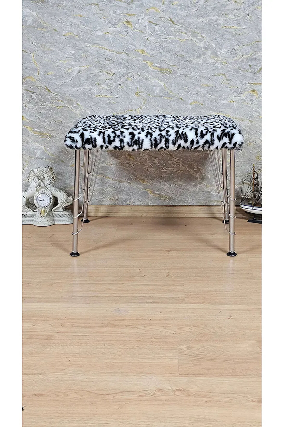 Tedy Kumaşlı 60 cm x 38 cm Krom Telli Ayak Oturak
