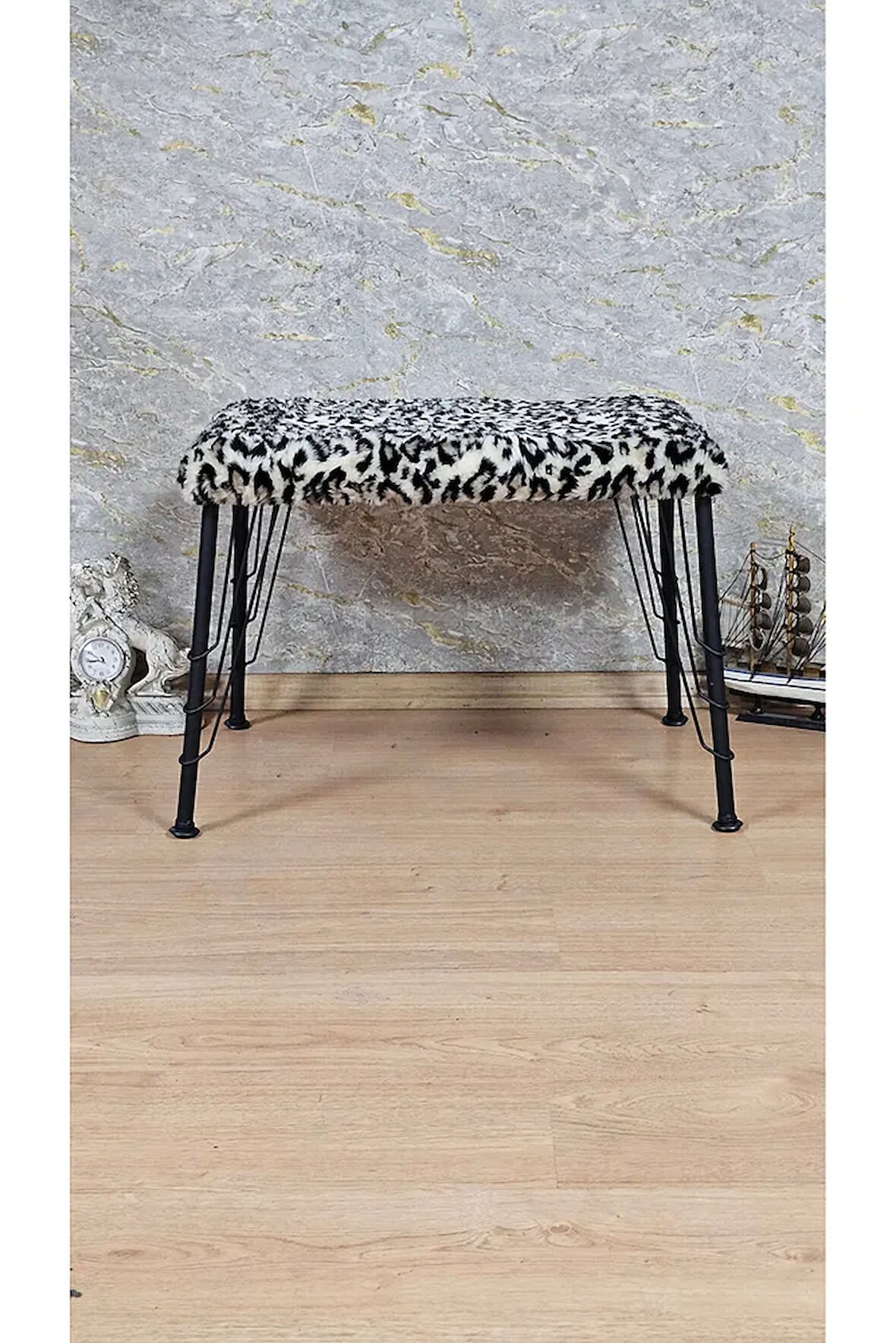 Tedy Kumaşlı 60 cm x 38 cm Siyah Telli Ayak Oturak