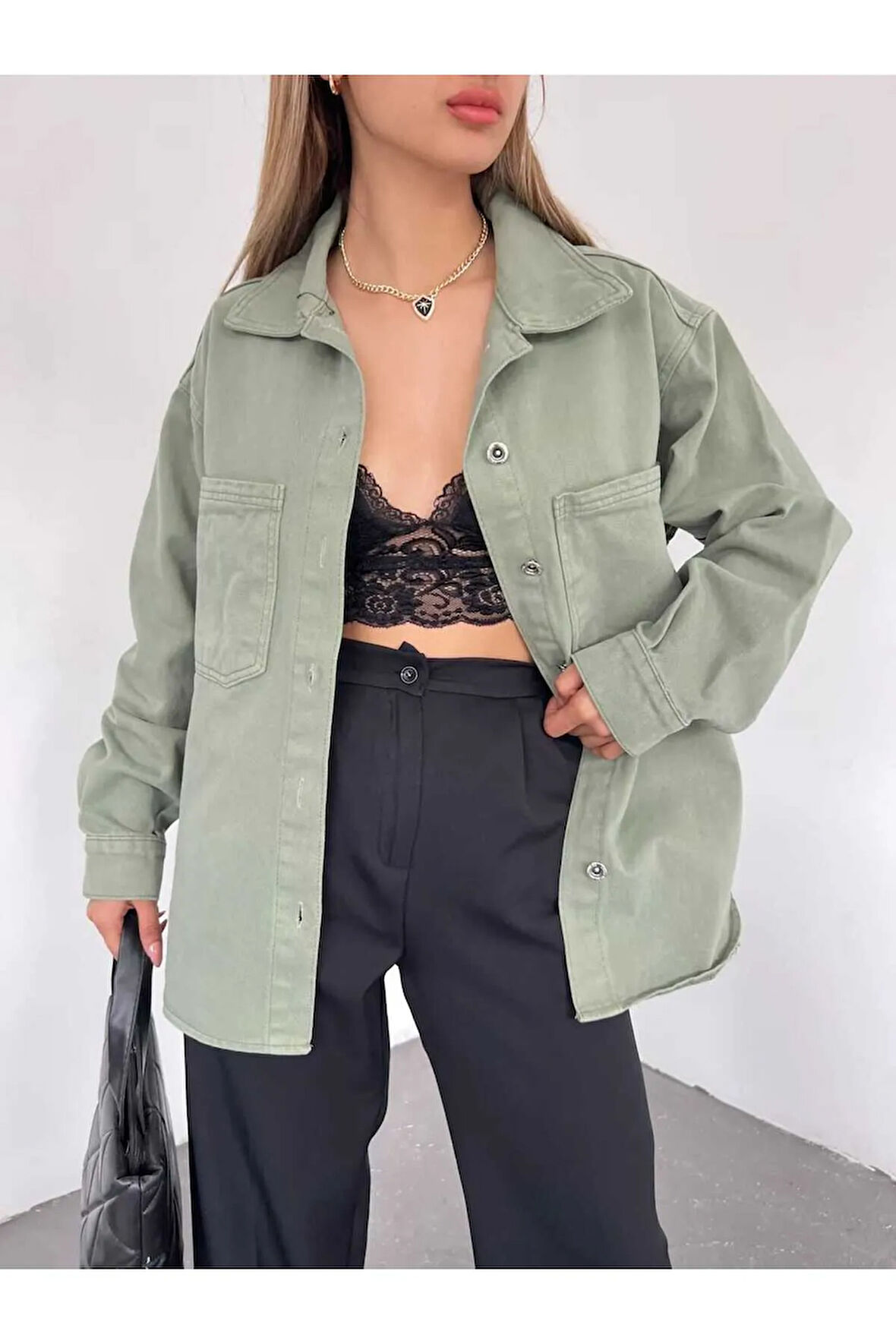 ÇIFT CEPLİ OVERSİZE GÖMLEK CEKET