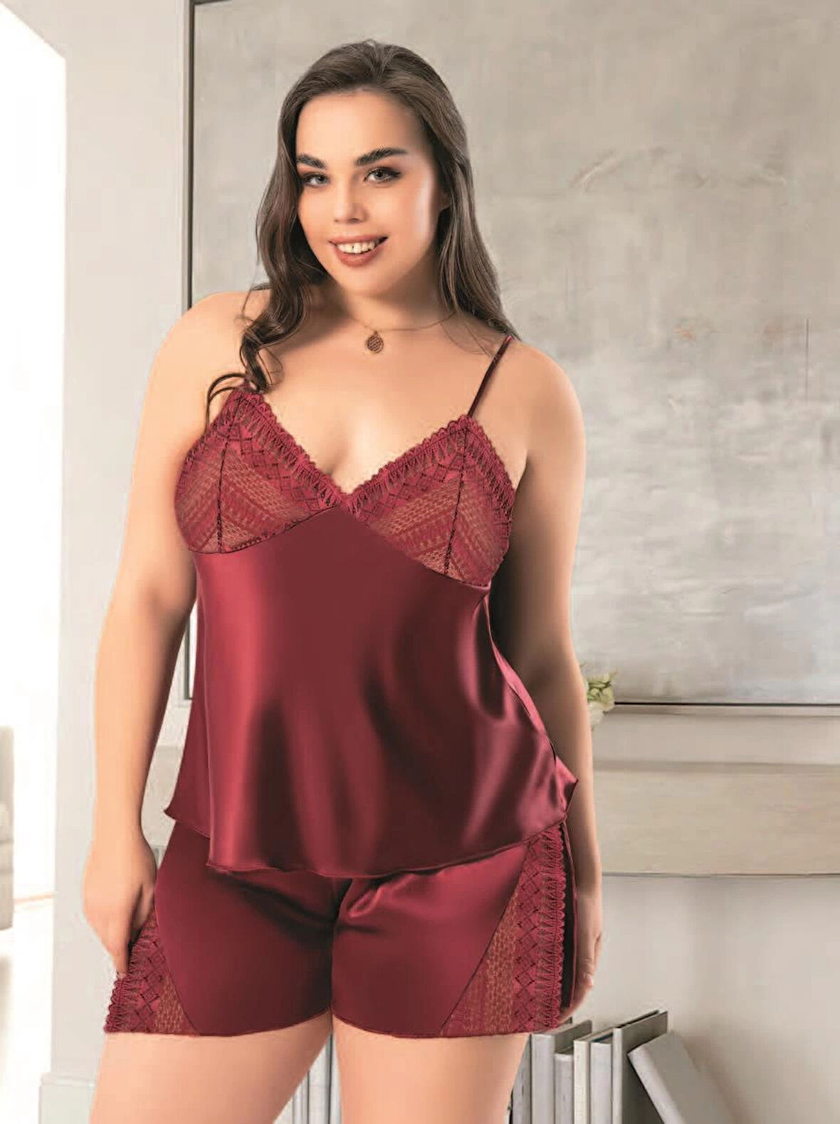 4249 MİSS LARİS GECELİK