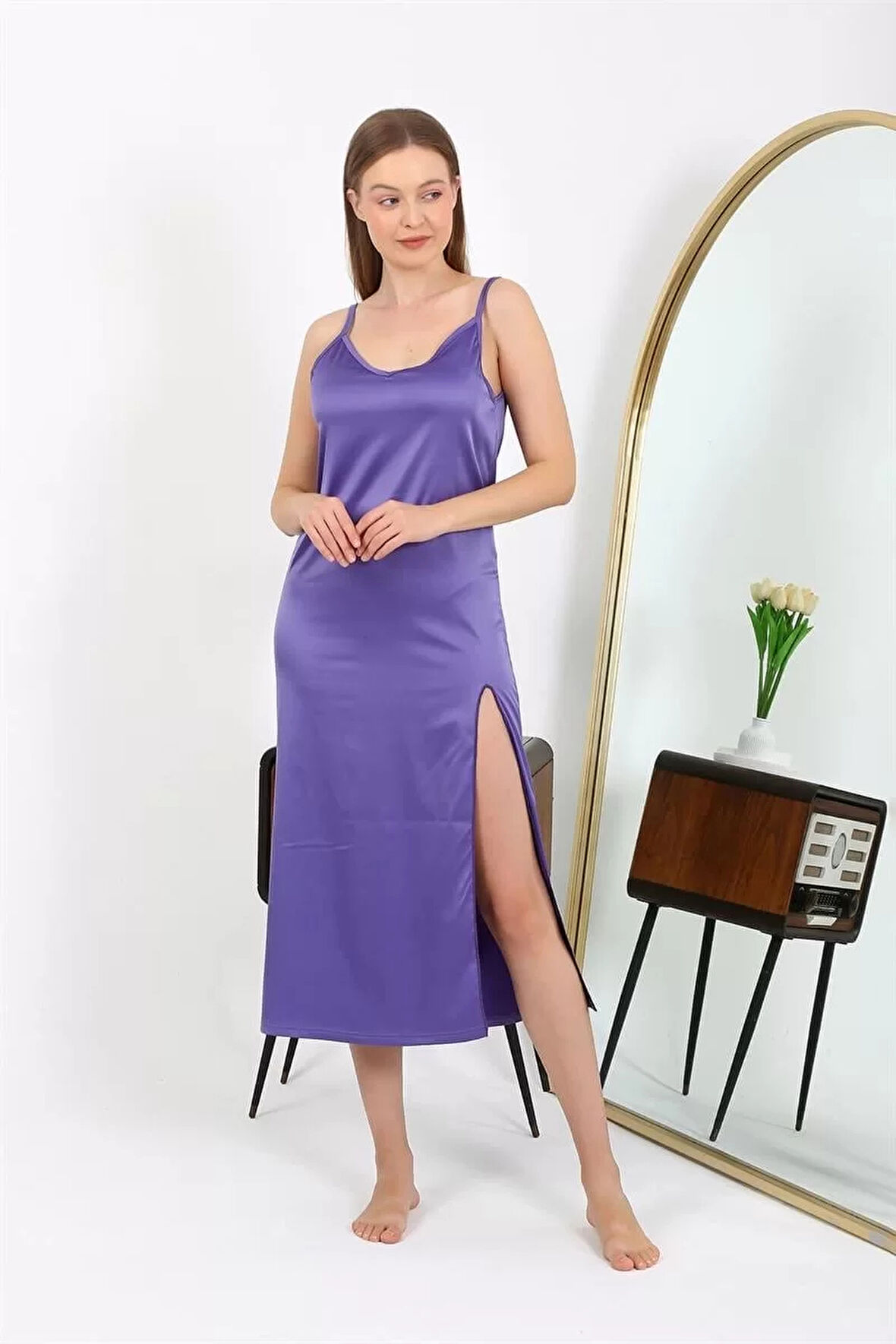 Yırtmaçlı Uzun Saten Gecelik Mor