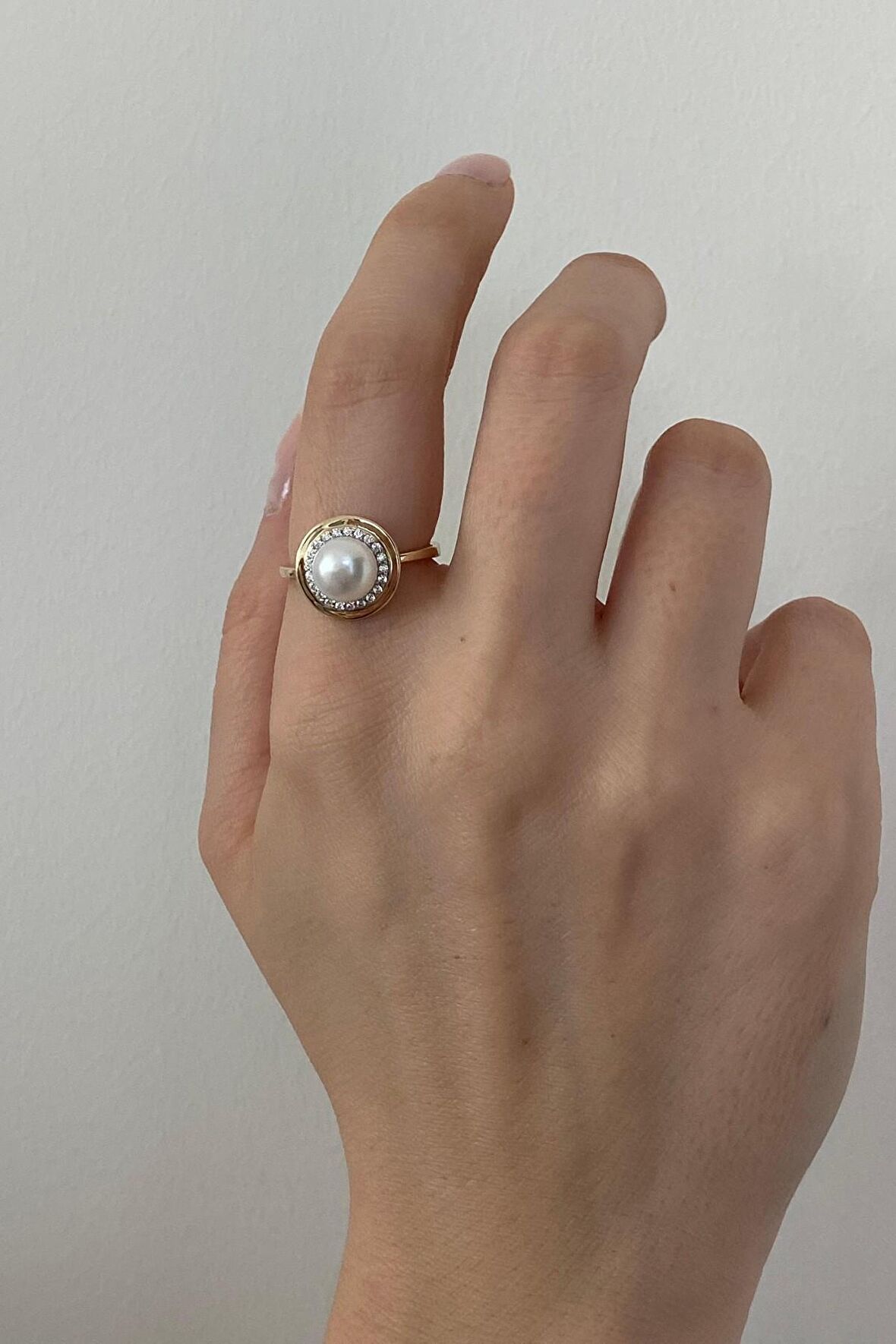 Birinci1926 14 Ayar Altın Tek İnci Yuvarlak Taşlı Yüzük