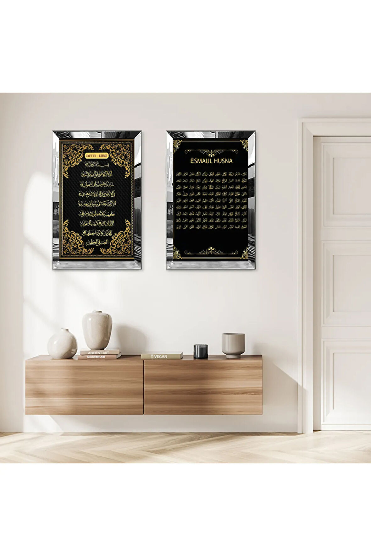 GÜMÜŞ AYNALI PLEKSİ ÇERÇEVELİ ESMAUL HUSNA VE AYETEL-KÜRSİ İKİLİ MDF TABLO SETİ