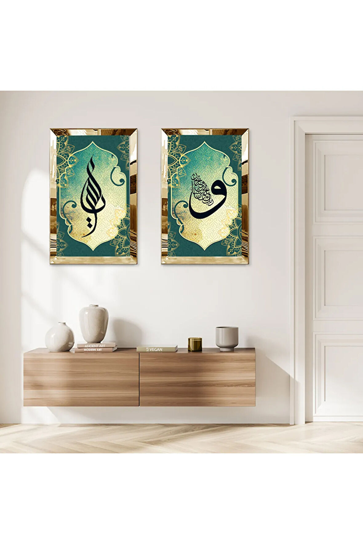 GOLD AYNALI PLEKSİ ÇERÇEVELİ YEŞİL ARKA PLANLI VAV HARFİ VE HAT SANATI İKİLİ MDF TABLO SETİ