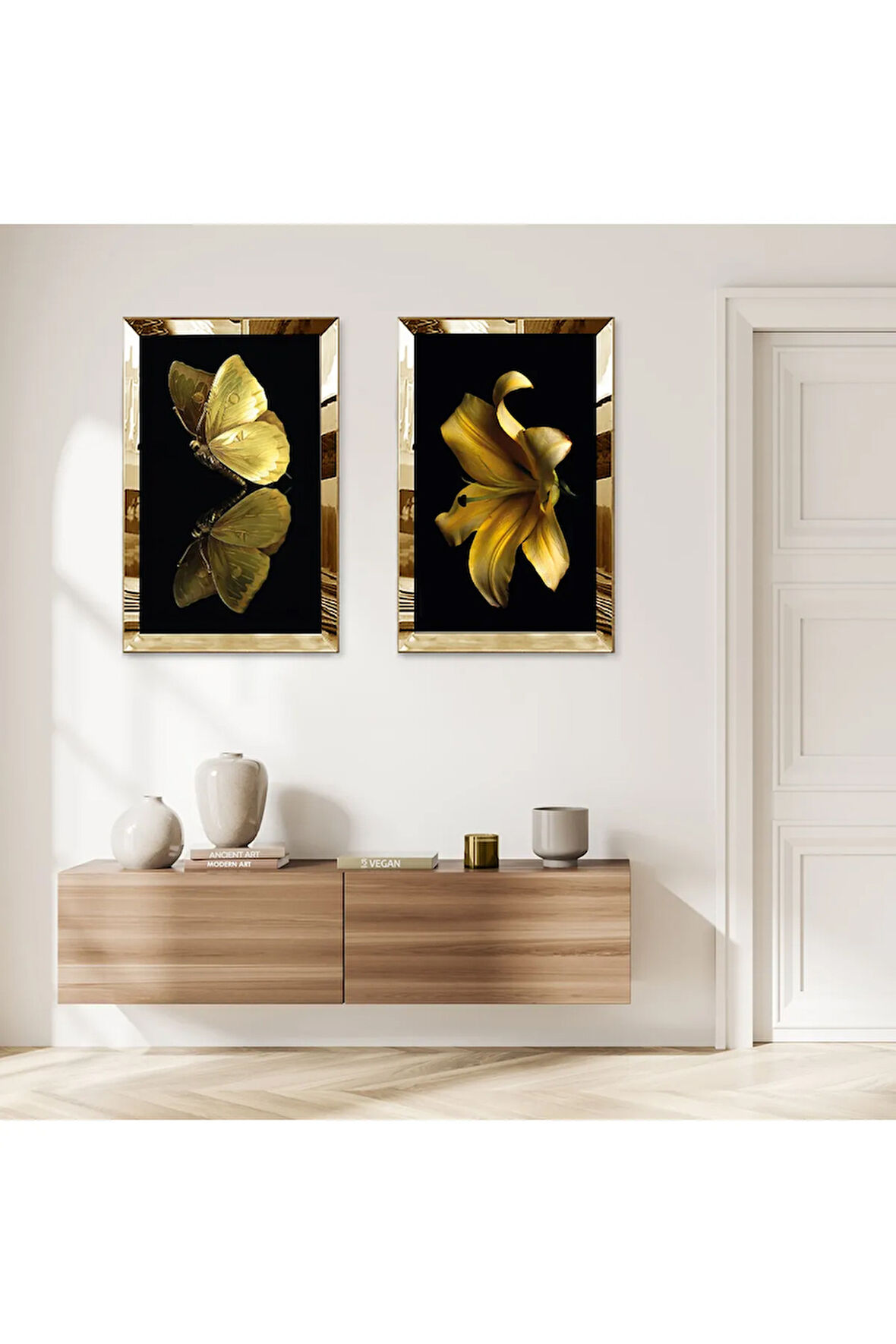 GOLD AYNALI PLEKSİ ÇERÇEVELİ SİYAH ARKA PLANLI ALTIN KELEBEKLER VE ALTIN ÇİÇEK İKİLİ MDF TABLO SETİ