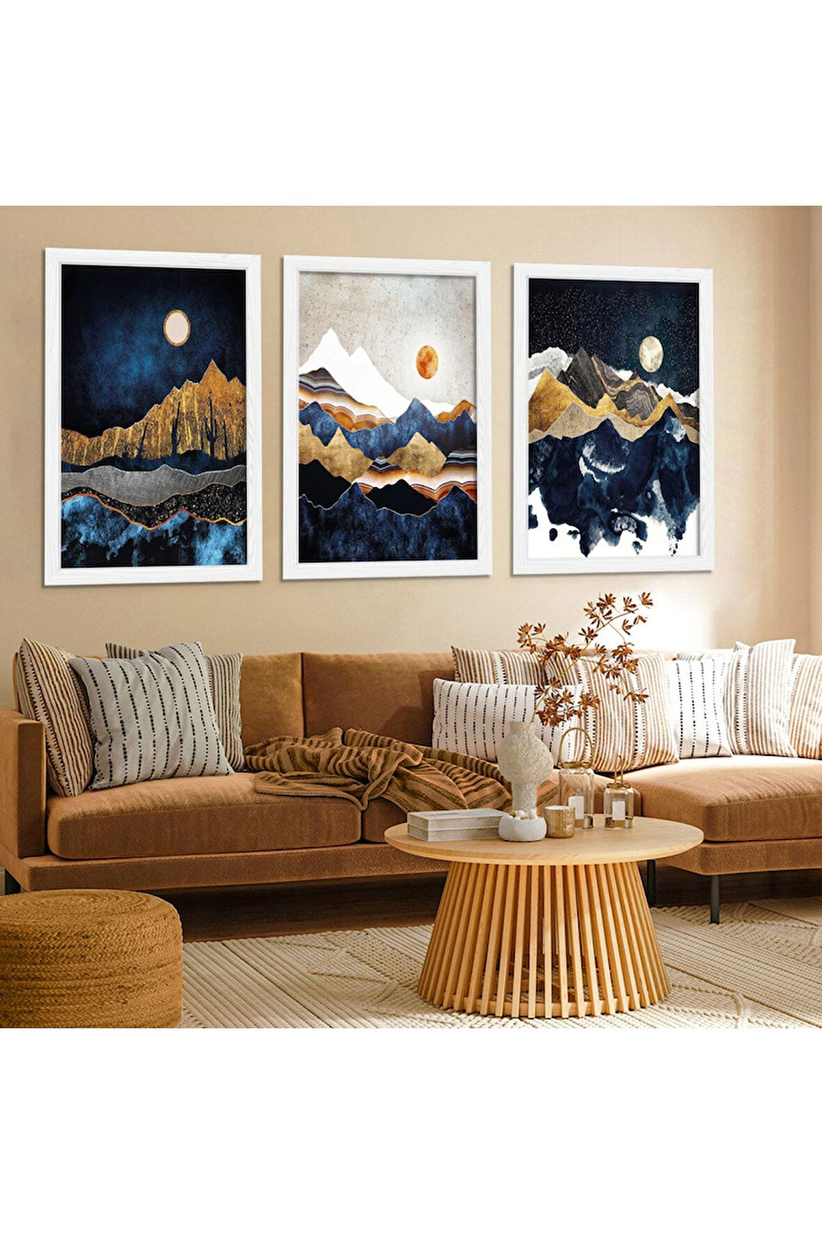 Beyaz Ahşap Çerçeveli Kolaj Çizim Tablo