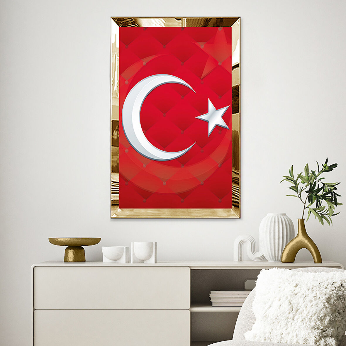 GOLD AYNALI PLEKSİ ÇERÇEVELİ KRIMIZI ARKA PLANLI AY YILDIZ BAYRAK TABLO