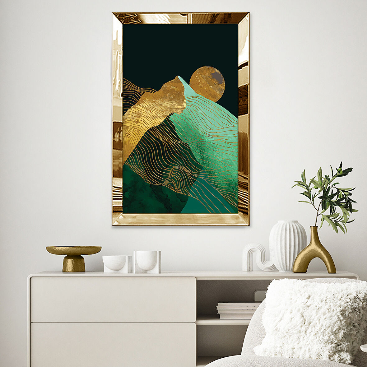 GOLD AYNALI PLEKSİ ÇERÇEVELİ ALTIN VE YEŞİL RENKLİ DAĞ MANZARASI VE DOLUNAY TABLOSU