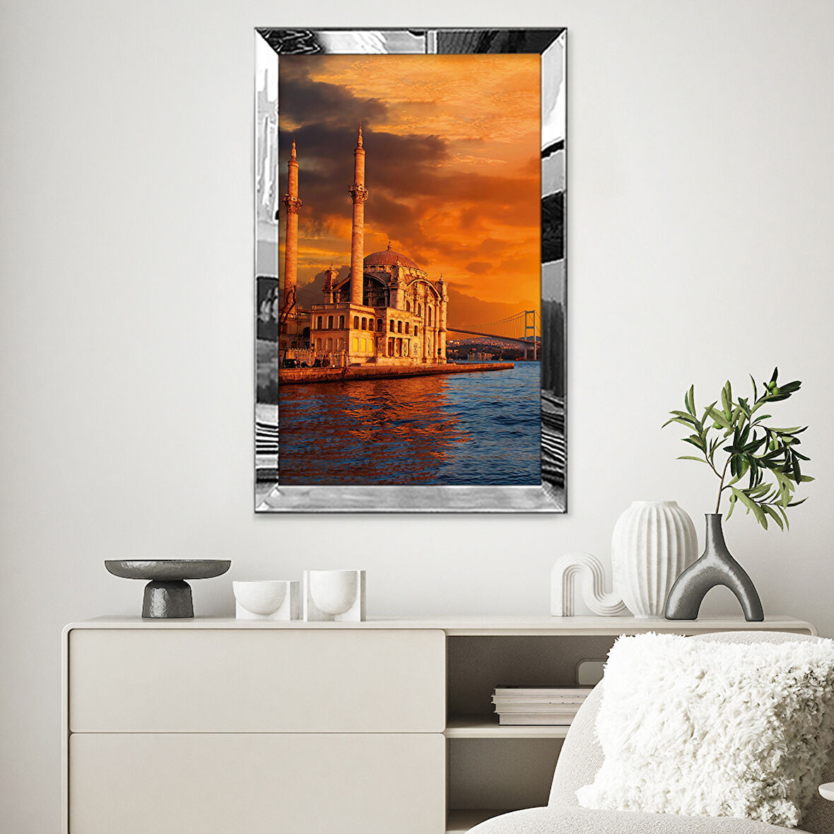 GÜMÜŞ  AYNALI PLEKSİ ÇERÇEVELİ ORTAKÖY CAMİİ TABLO