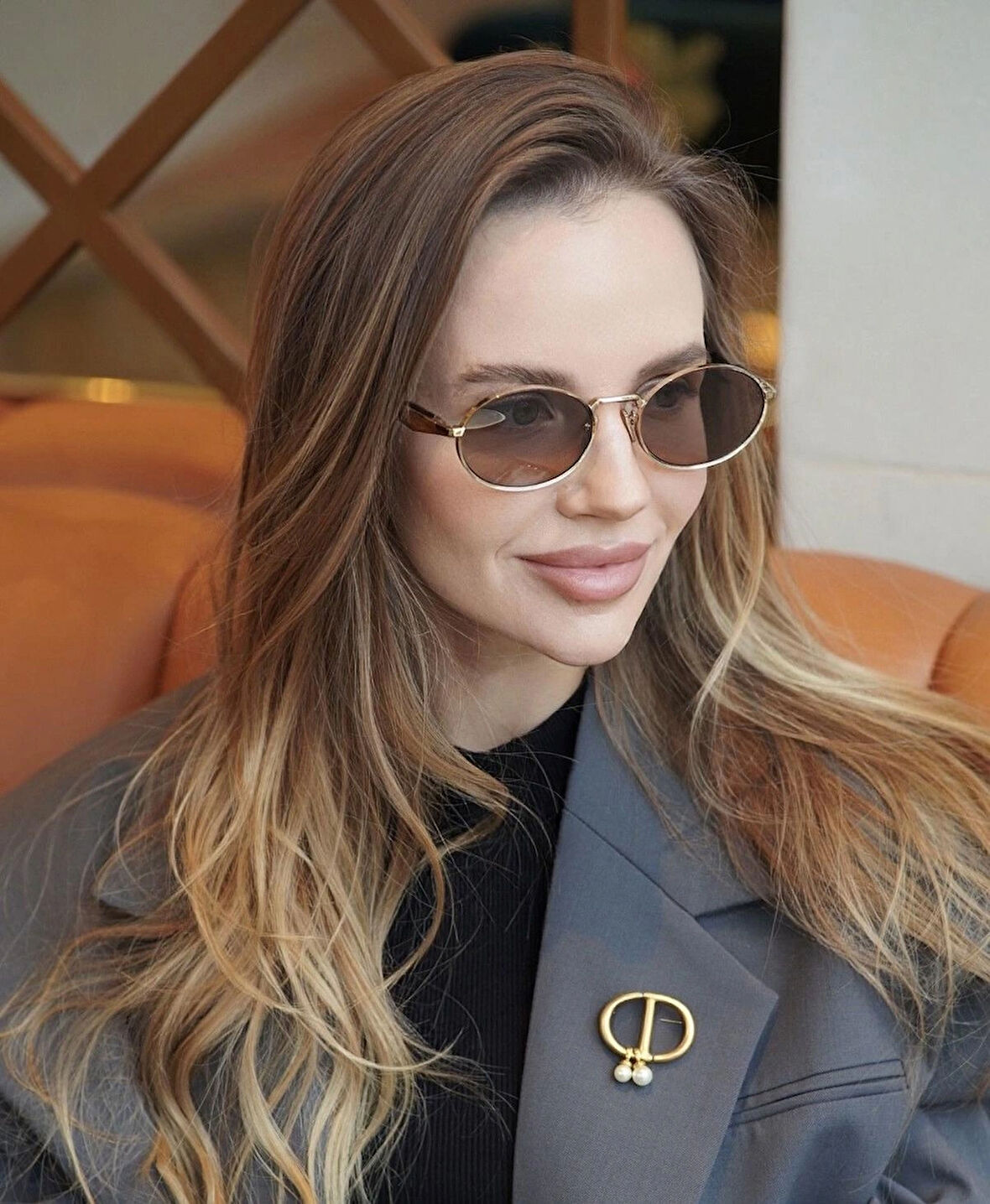 Prada PR 65ZS ZVN20I 55 Kadın Oval Gold Metal Güneş Gözlüğü
