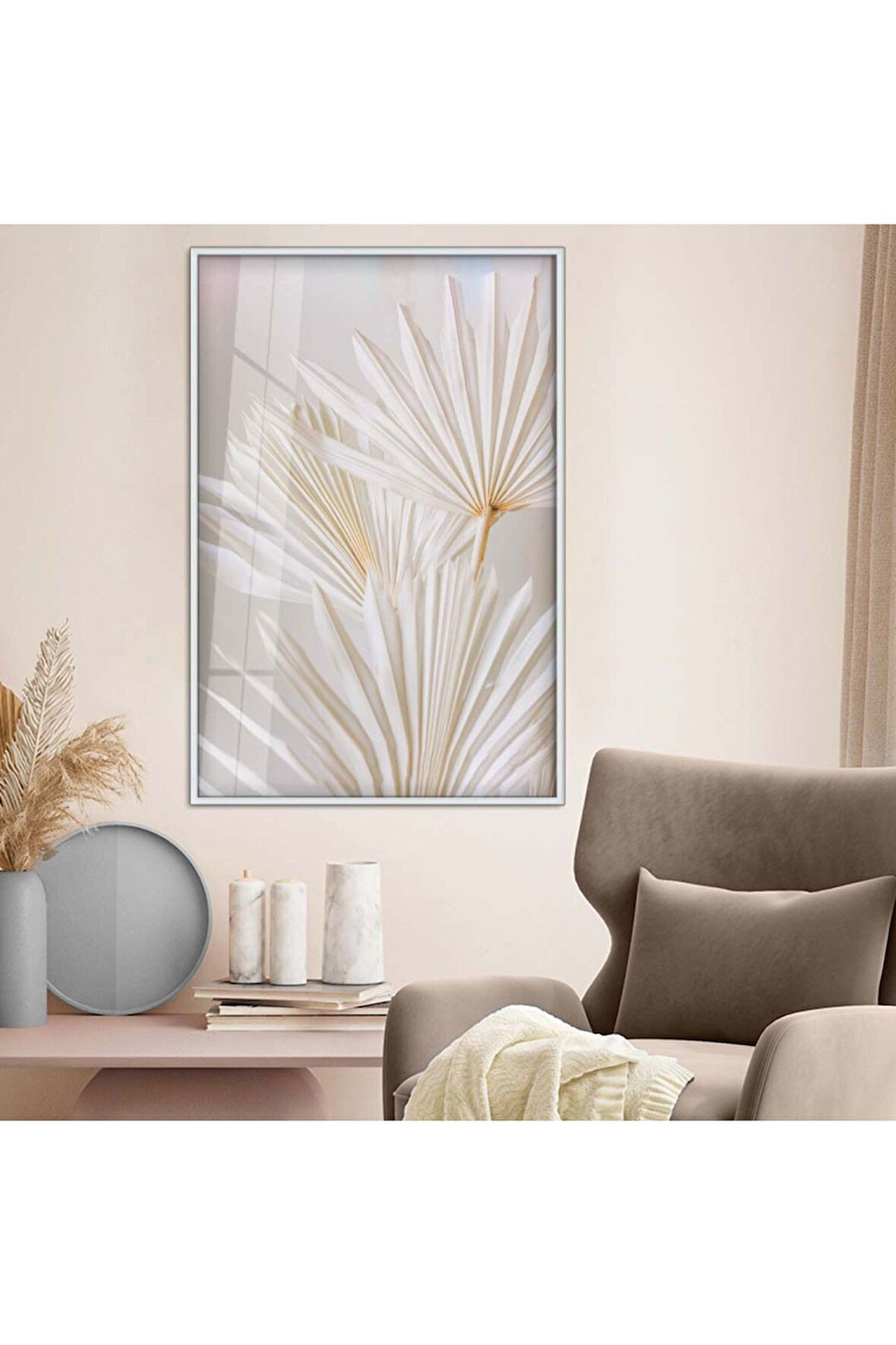 Siyah Metal Çerçeveli Beyaz Çiçek Kırılmaz Cam Tablo