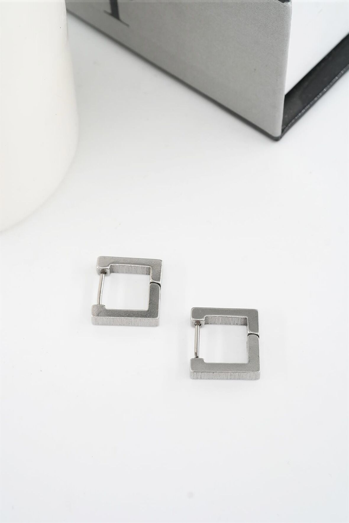 Kadın 316 L Paslanmaz Çelik 1.5 cm Kare Küpe