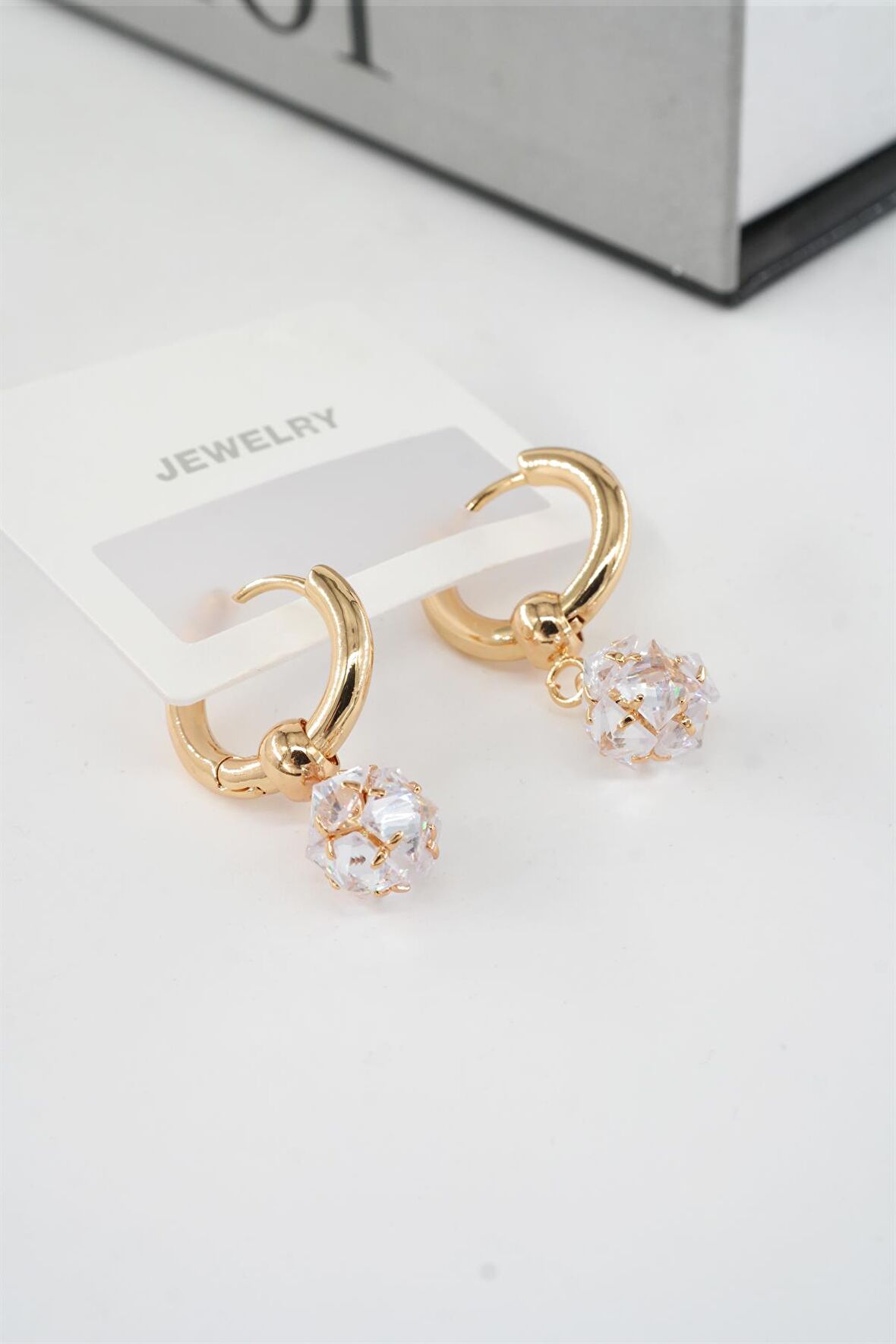 Kadın Vip Seri Baget Zirkon Taşlı Halka  Model Klipsli 2'li Set Küpe