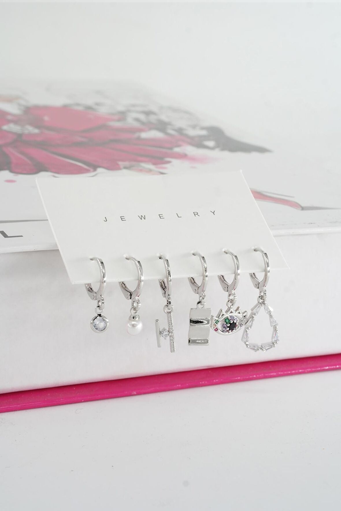 Kadın Vip Seri Baget Zirkon Taşlı 6'lı Küpe Seti