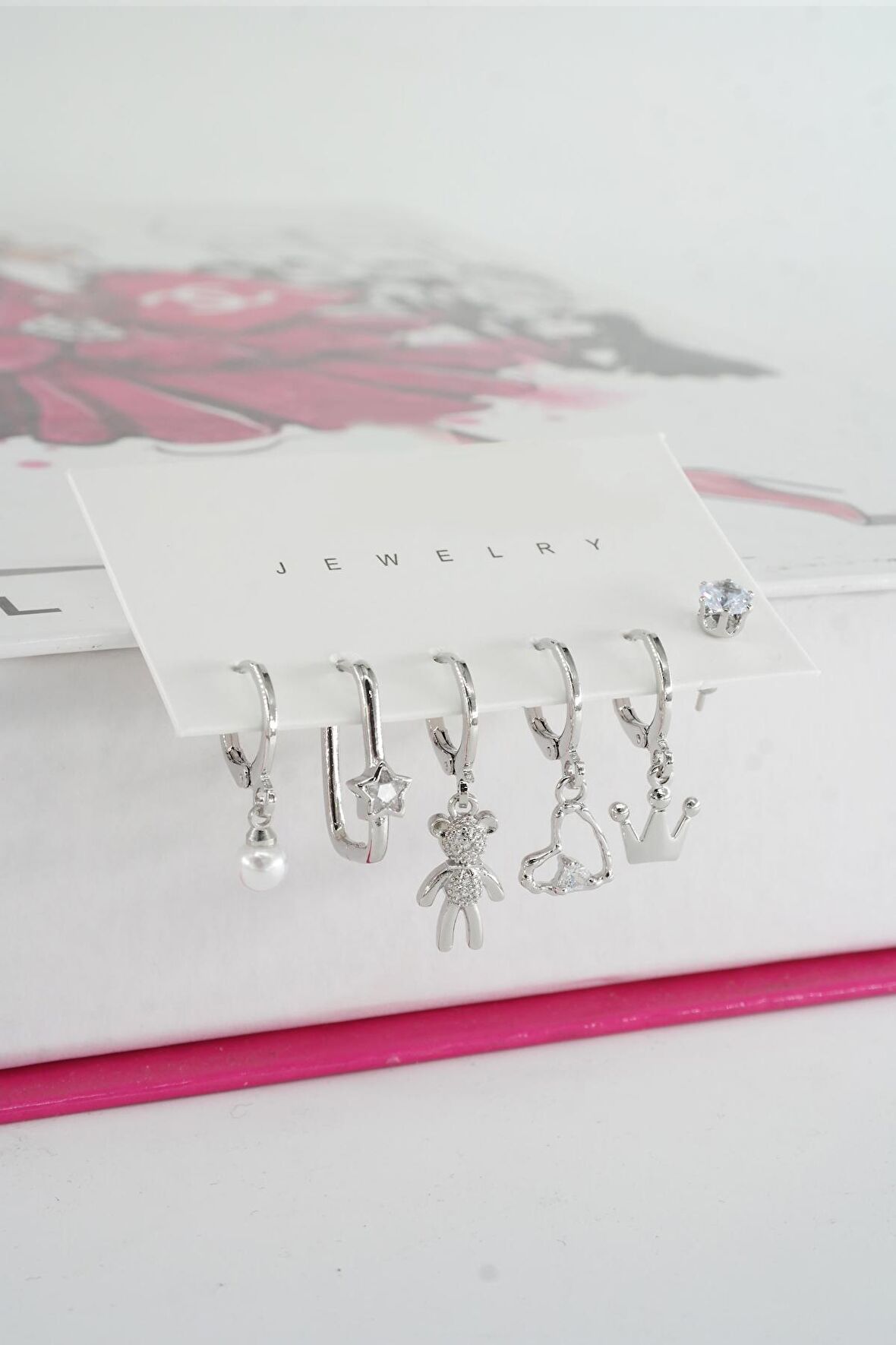 Kadın Vip Seri Baget Zirkon Taşlı 6'lı Küpe Seti