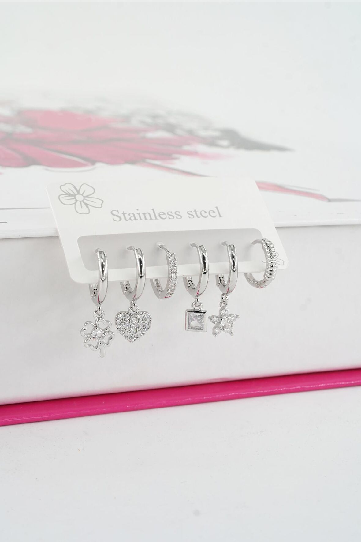 Kadın Vip Seri Özel Tasarım Baget Zirkon Taşlı 6'lı Küpe Seti