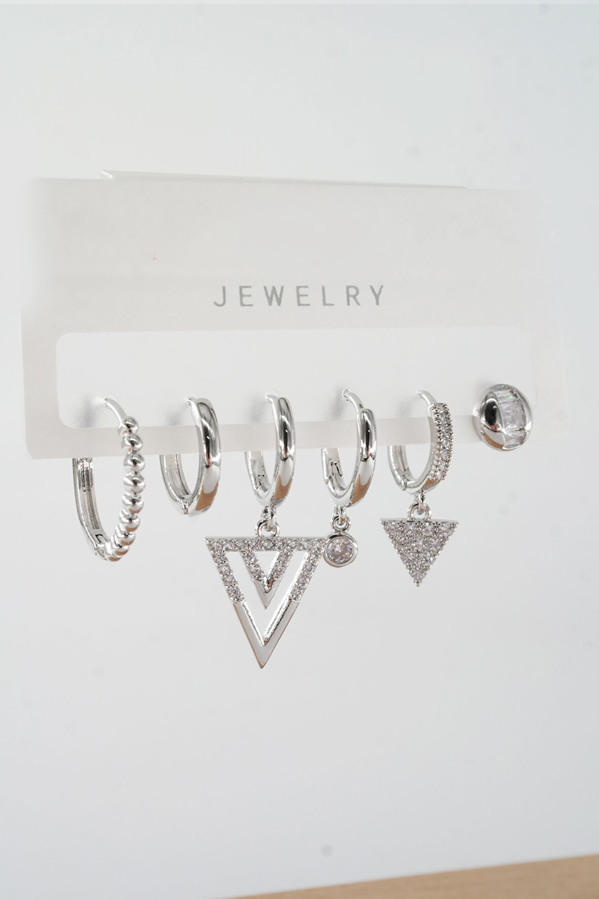 Kadın Vip Seri Zirkon Taşlı Karışık Figürlü 6'lı Küpe Seti ZRK0018