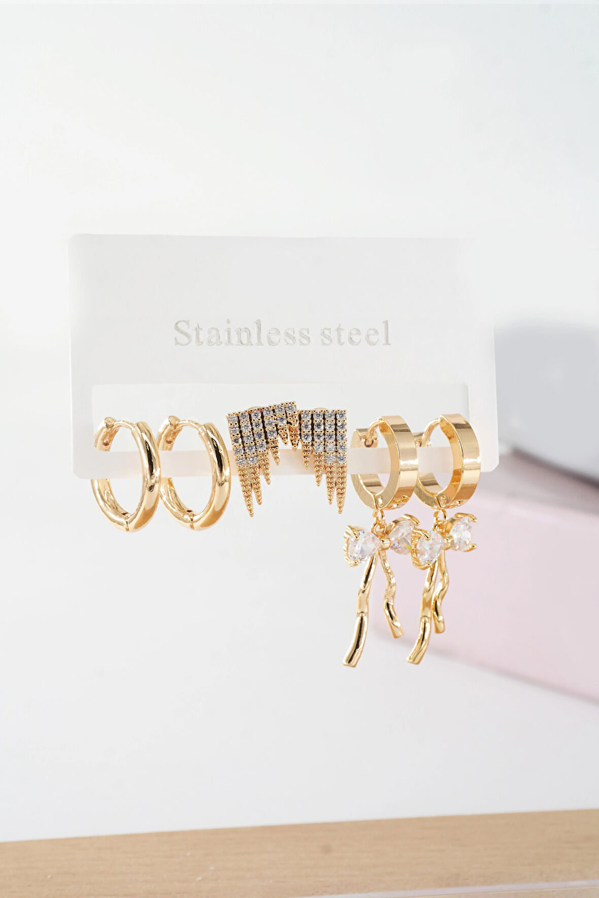 Kadın Vip Seri Baget Zirkon Taşlı Kurdele Model Klipsli 6'lı Set Küpe