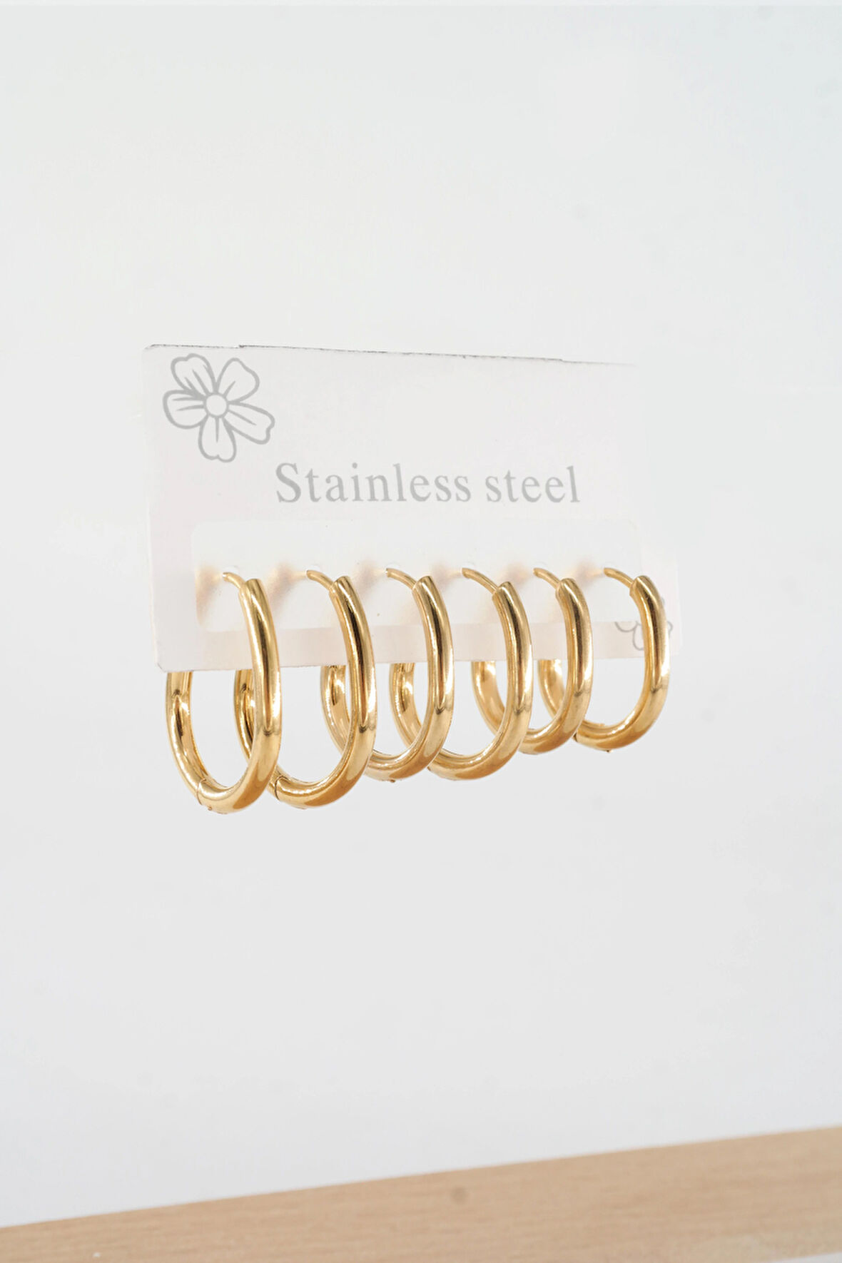 Kadın 316 L Çelik Anti alerjenik  Damla model 3 Boy 1.8cm / 2.2 cm /2.5 cm Klipsli 6'lı Set Küpe   