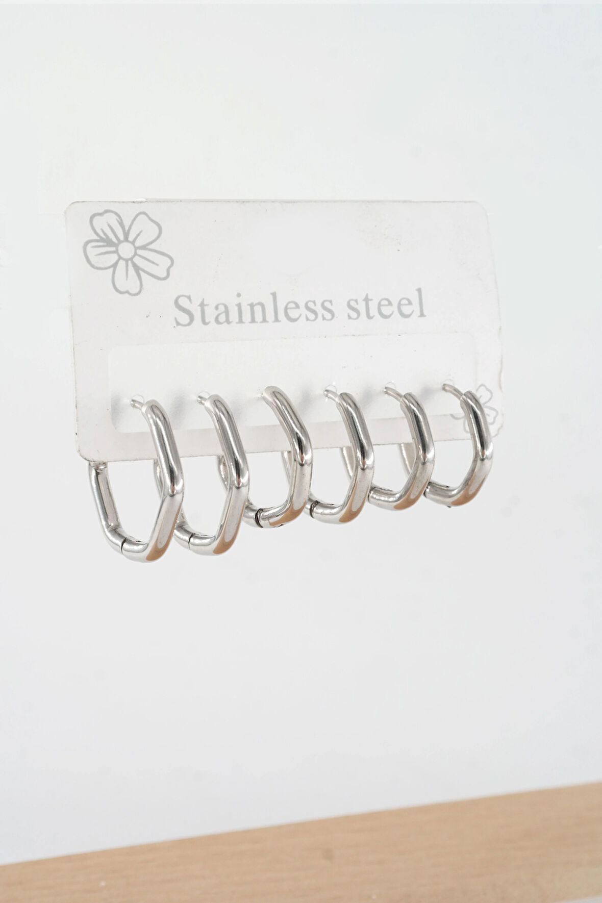 Kadın 316 L Çelik Anti alerjenik  Beşgen model 3 Boy 1.8cm / 2.2 cm /2.5 cm Klipsli 6'lı Set Küpe   