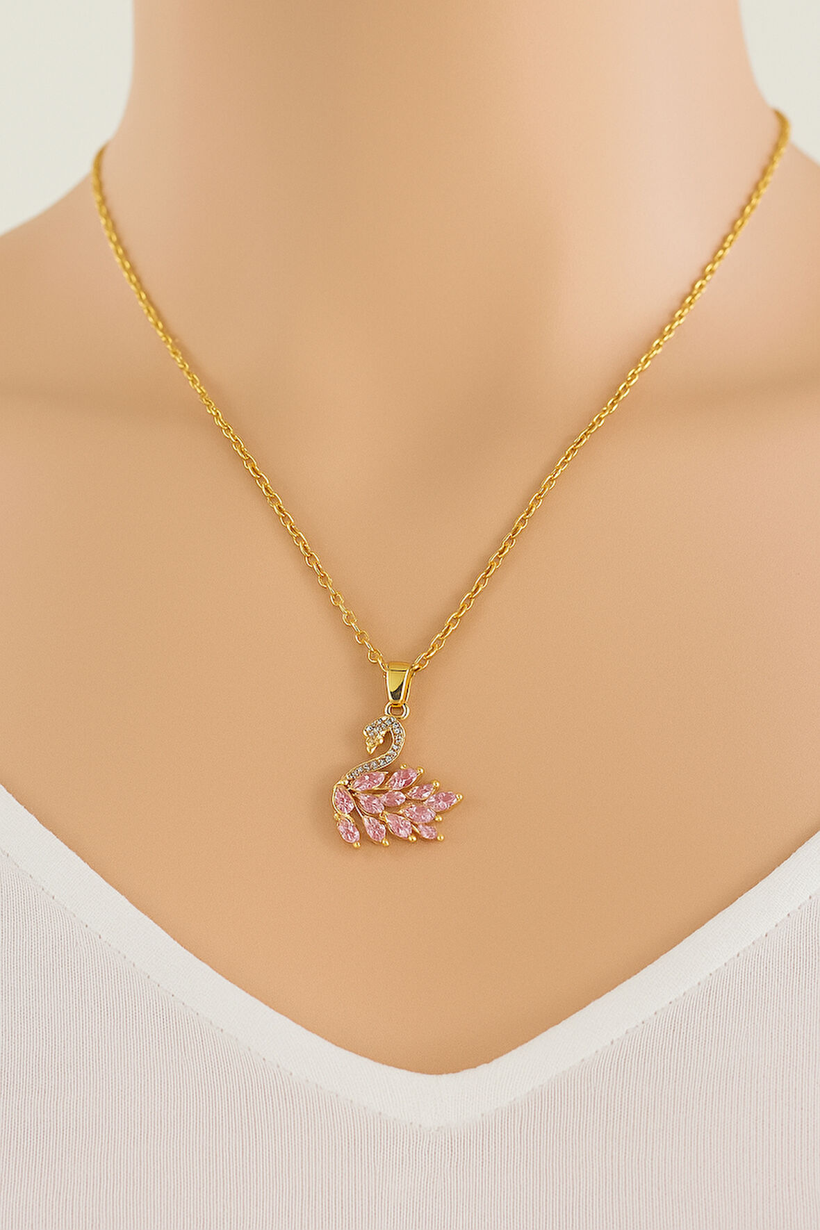 Kadın Kararmaz Çelik Gold Kuğu Tasarım Pembe Taşlı Özel Tasarım Kolye – Hediyelik