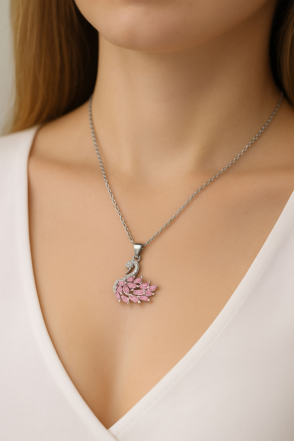 Kadın Kararmaz Çelik Gümüş Kuğu Tasarım Pembe Taşlı Özel Tasarım Kolye – Hediyelik