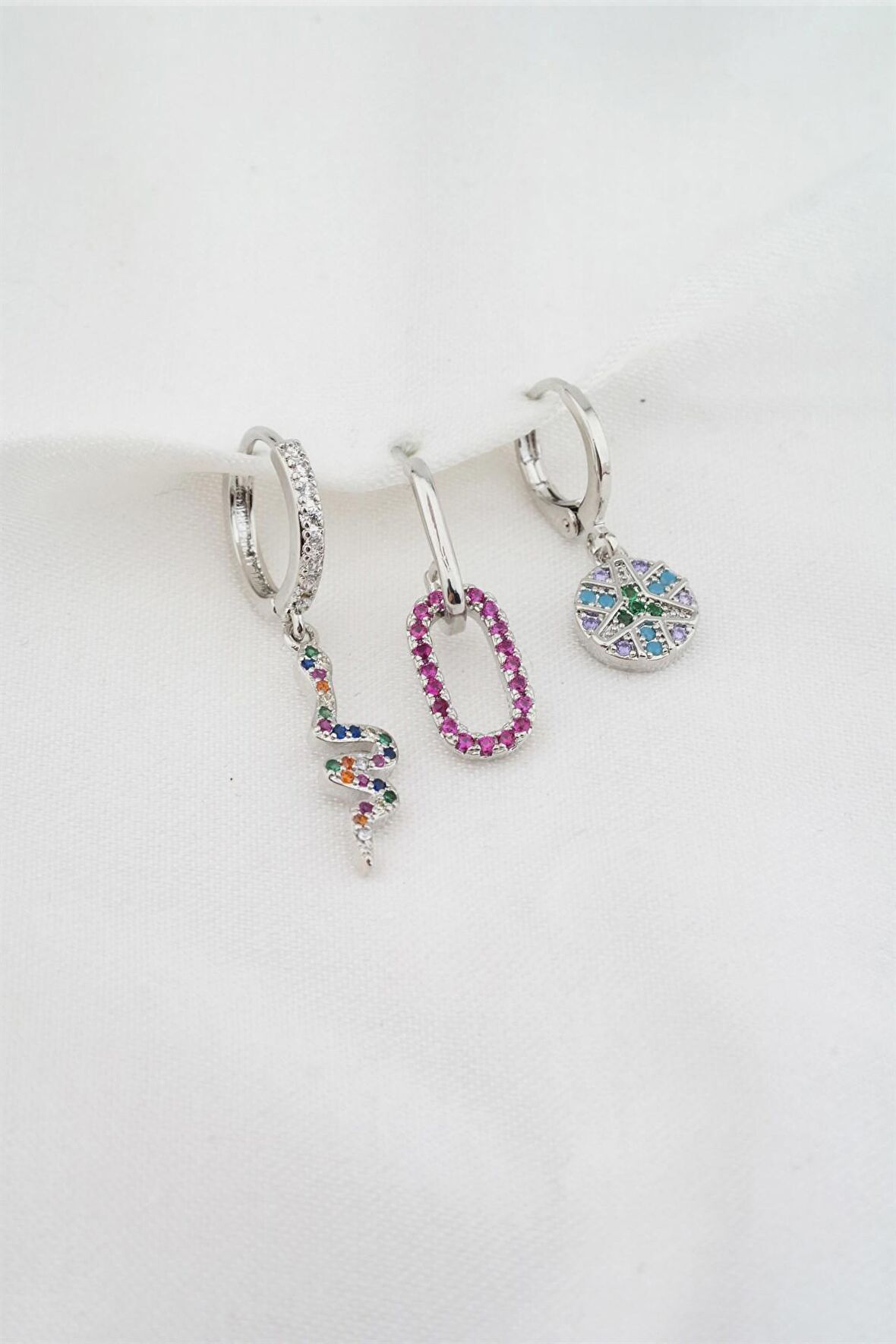 Kadın Altın Kaplama Renkli Zirkon Taşlı Yılan Model 3'lü Küpe Set