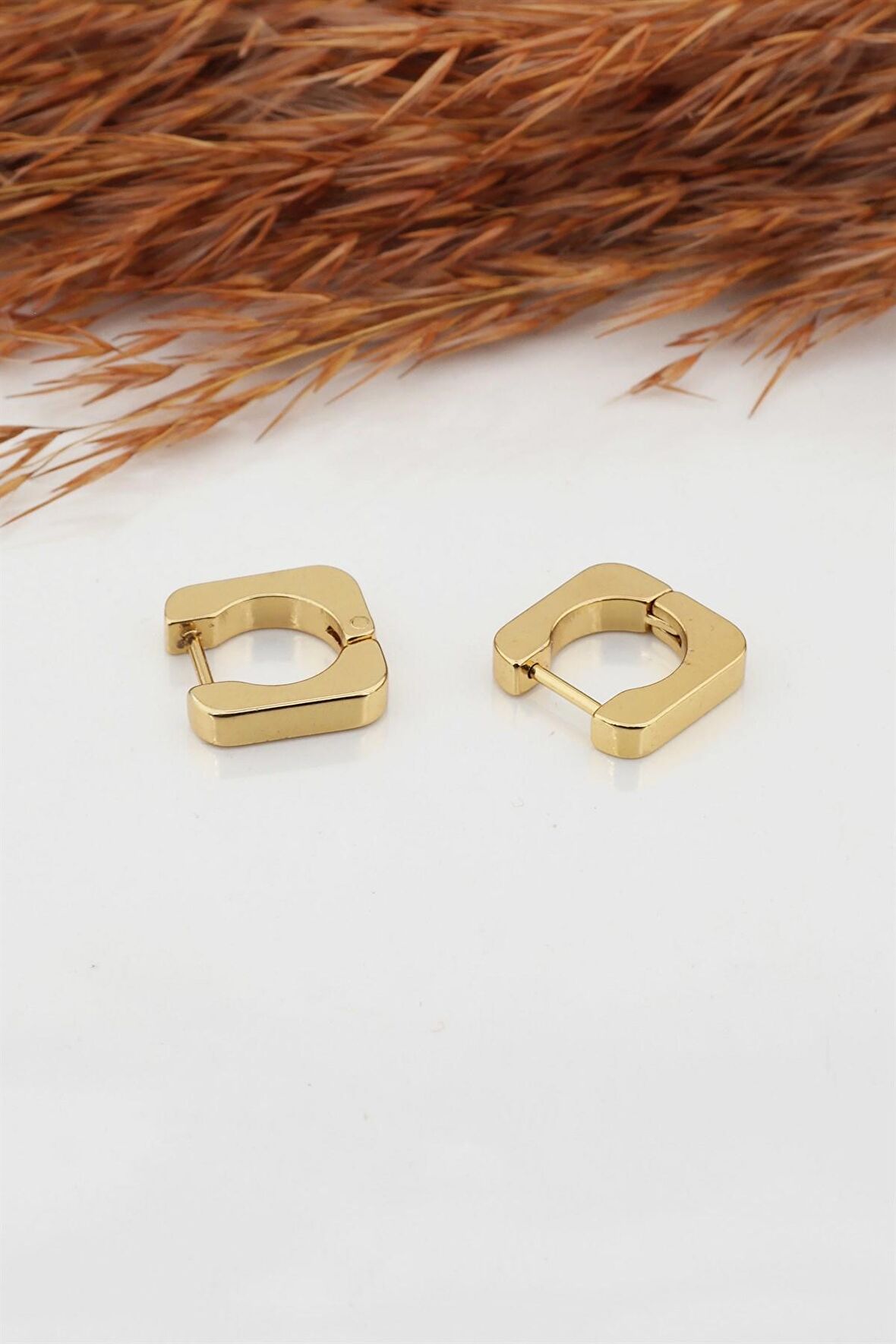 Kadın Çelik Basic Geometrik 1.5cm Kare Moldel Klipsli Küpe