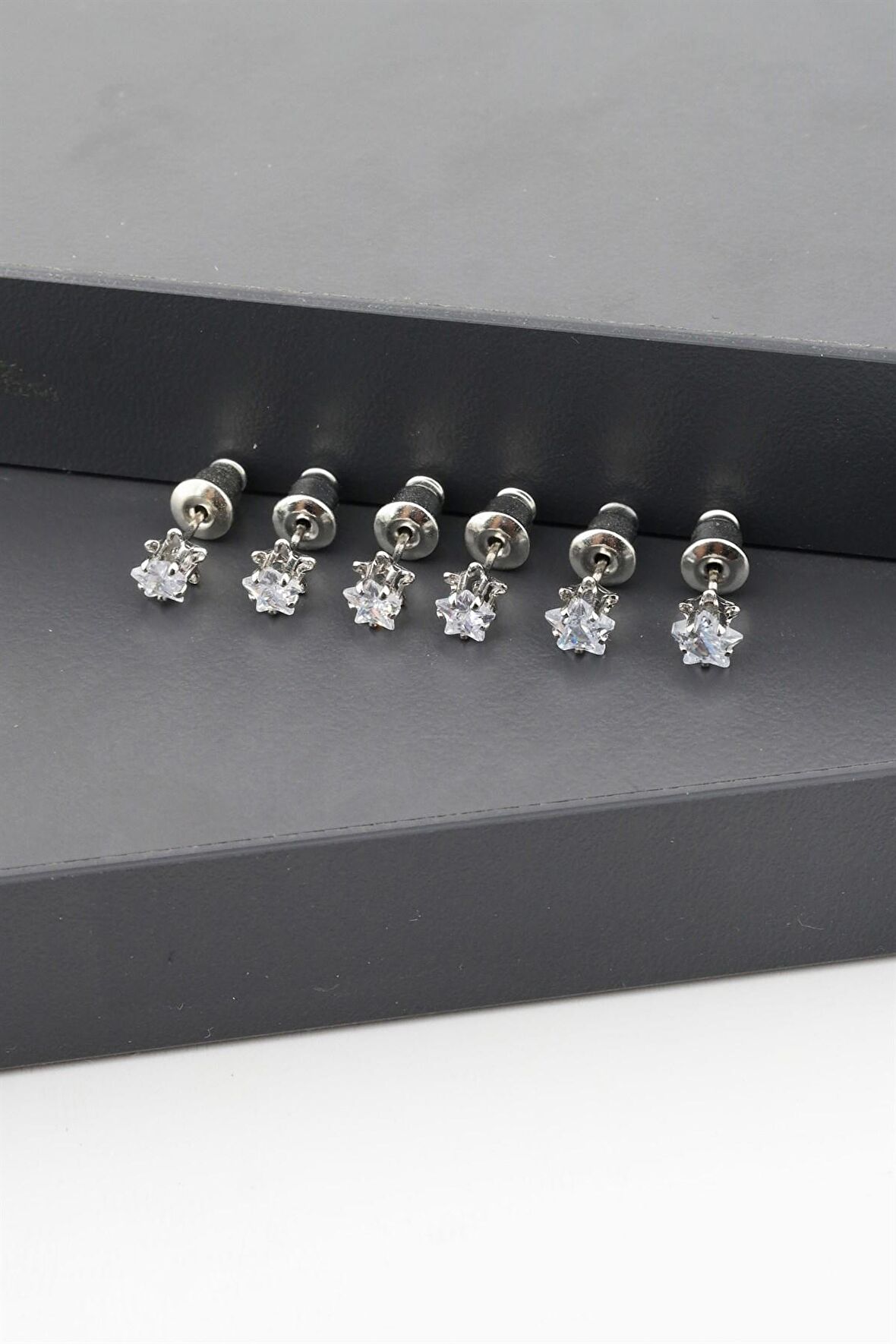 Kadın Basic Zirkon Taşlı 2 Boy Yıldız Model 6'lı Küpe Seti