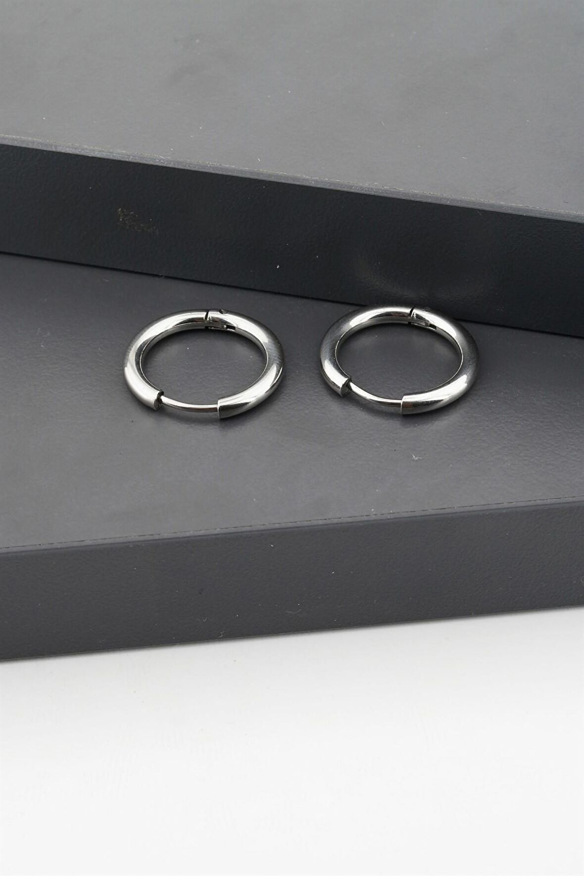 Kadın Çelik Basic Klipsli  1.5 cm Halka Küpe