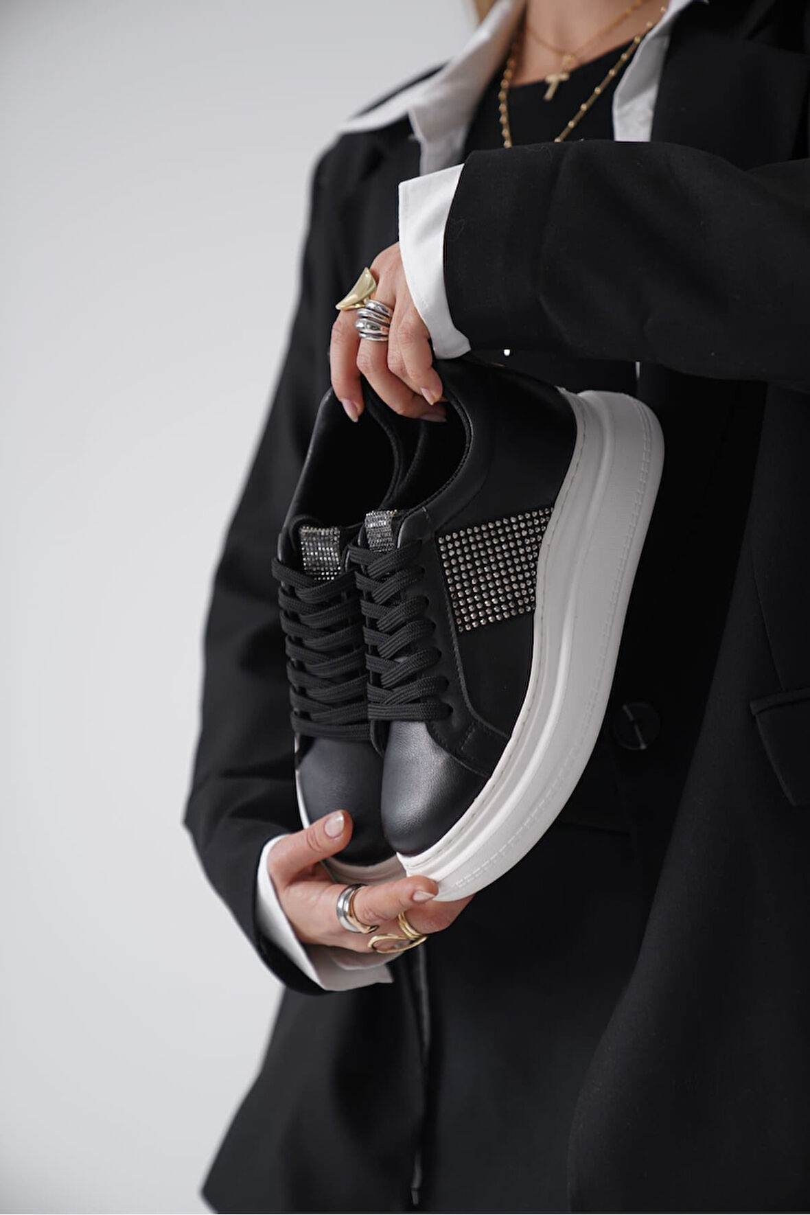 Belinda Premium Comfort Siyah Taşlı Kadın Sneaker