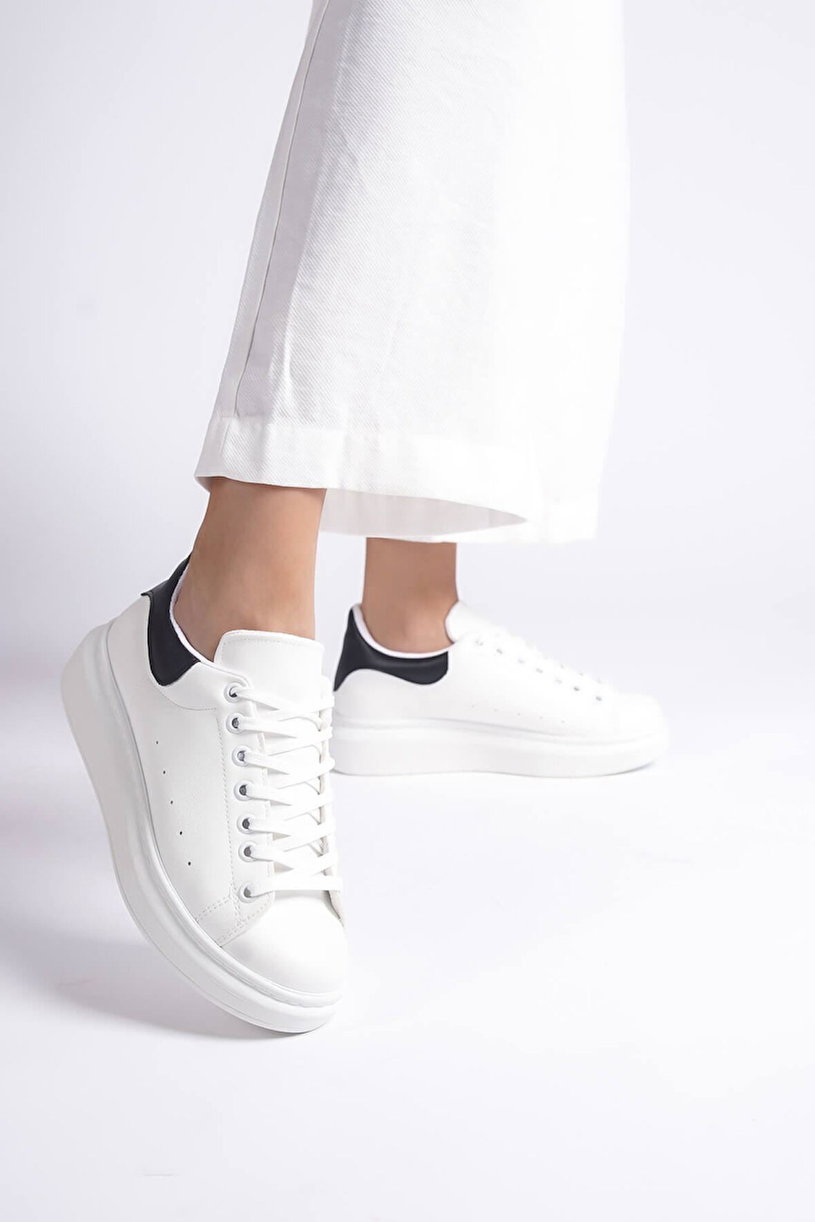 Samira Premium Ortopedik Beyaz Siyah Kadın Sneaker