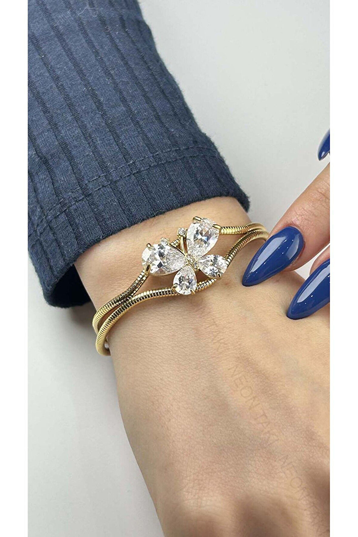 Xxx Kelebek, Zirkon Taşlı, Çift Zincir Paslanmaz Çelik Bileklik 26 Altın Renk