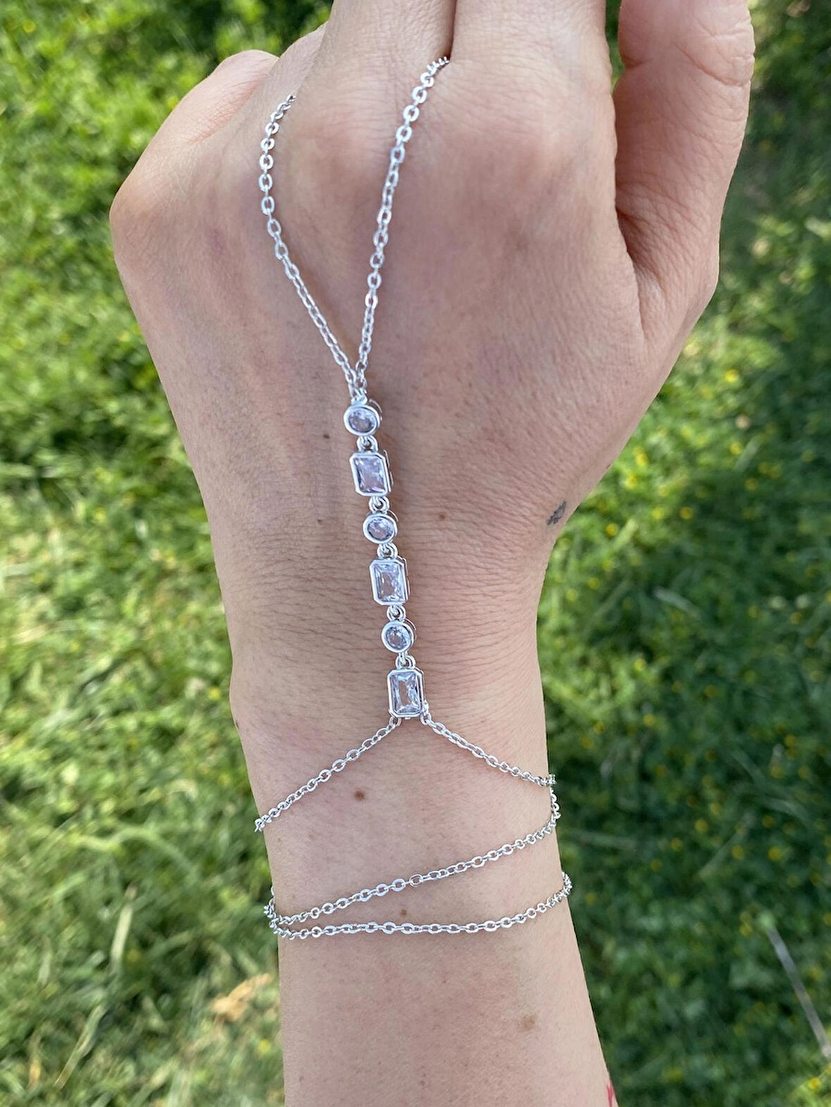 Şahmeran Kare ve Yuvarlak Zirkon Taşlı Gümüş Renk