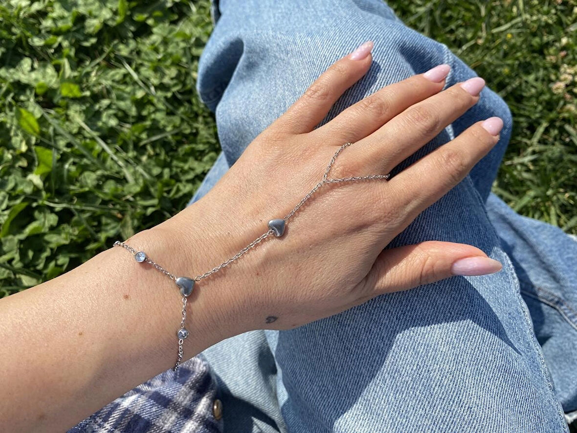 Şahmeran Çelik Kalp Model Zirkon Taşlı