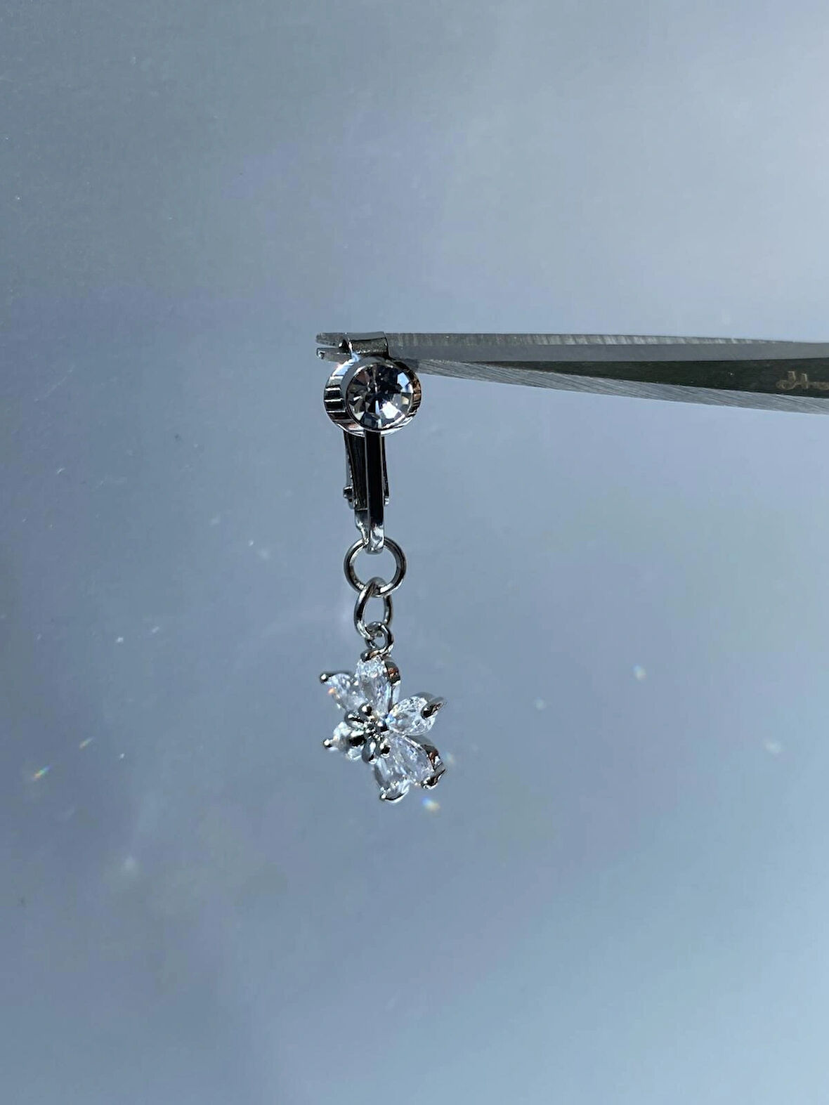 Çelik Göbek Piercing Mıknatıslı Sıkıştırmalı Kullanımlı Çiçek Model