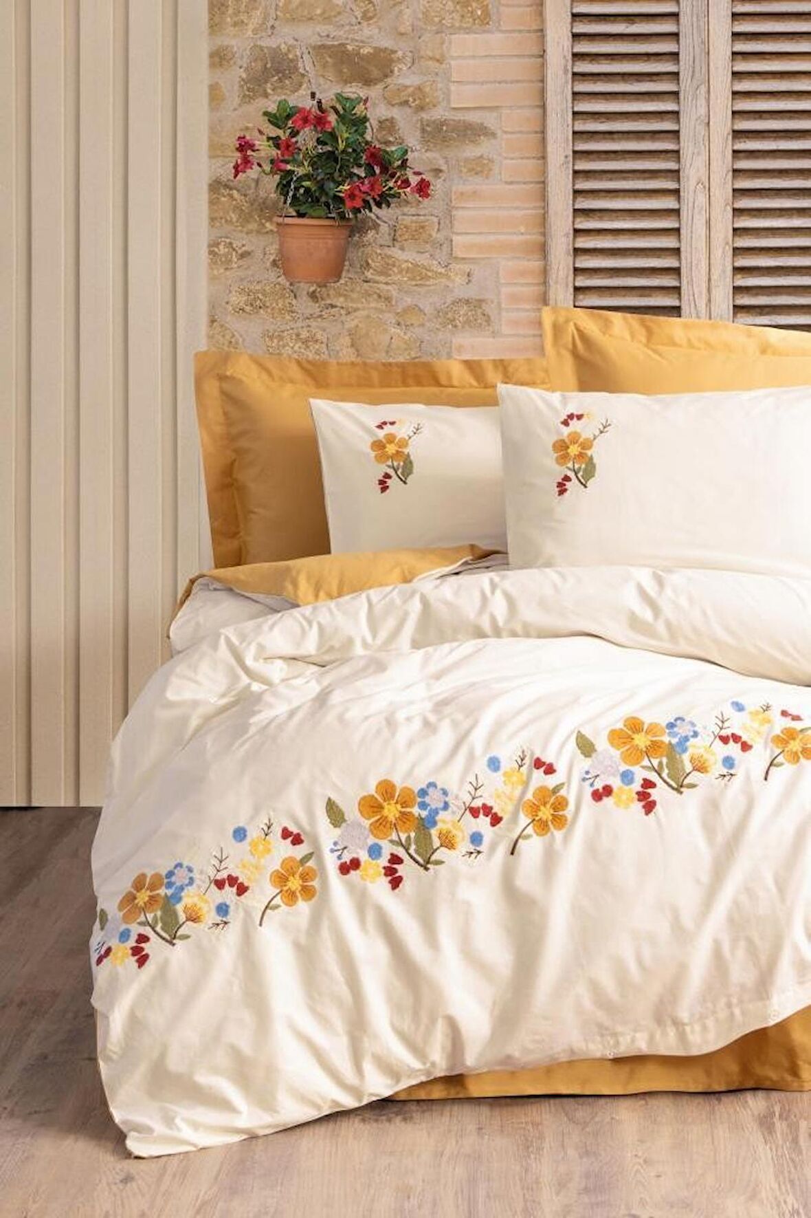 Cotton Box Brode Ranforce Çift Kişilik Nevresim Takımı Pamuya Hardal