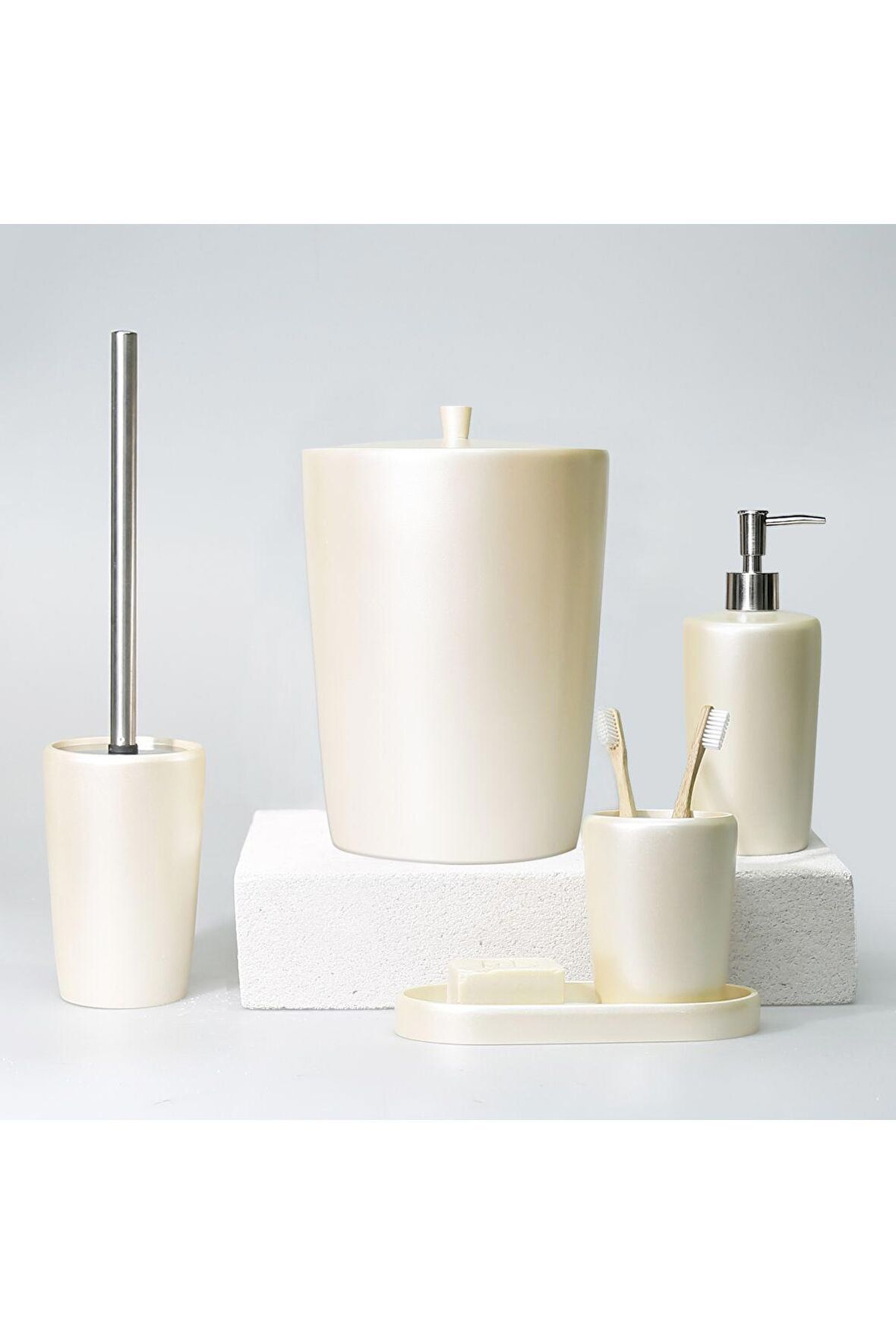 Conical Banyo Seti İnci