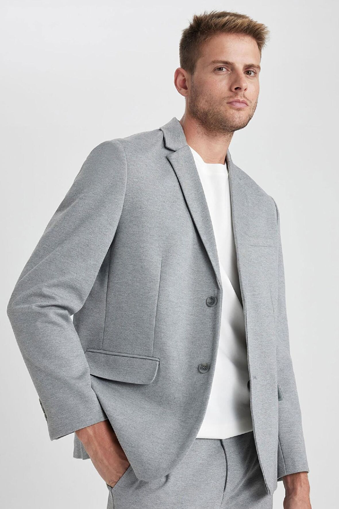 DeFacto Modern Fit Ceket Yaka Düğmeli Blazer Ceket B0122AX23AUGR377